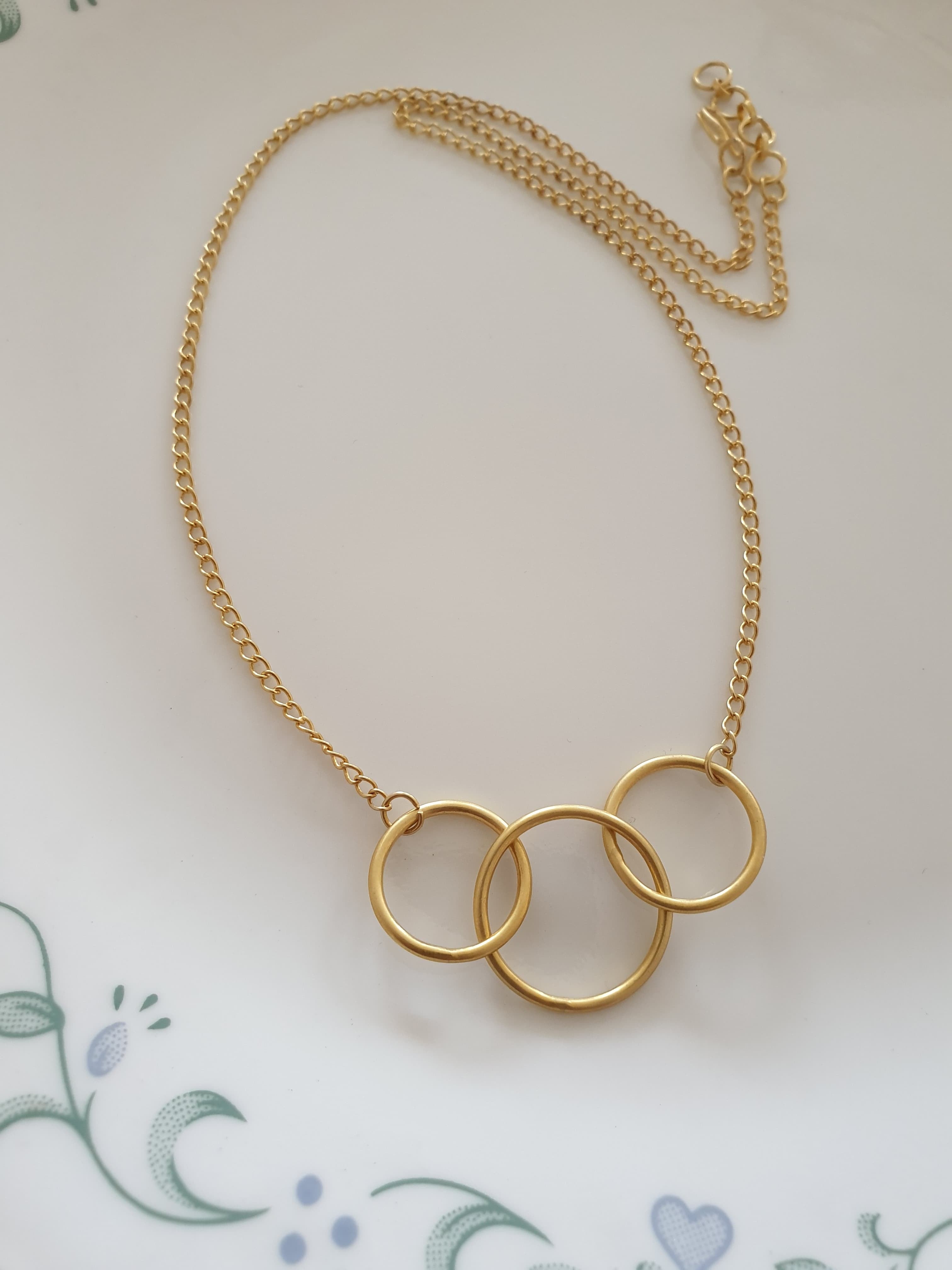 Gold Three Linked Circle Delicate Necklace