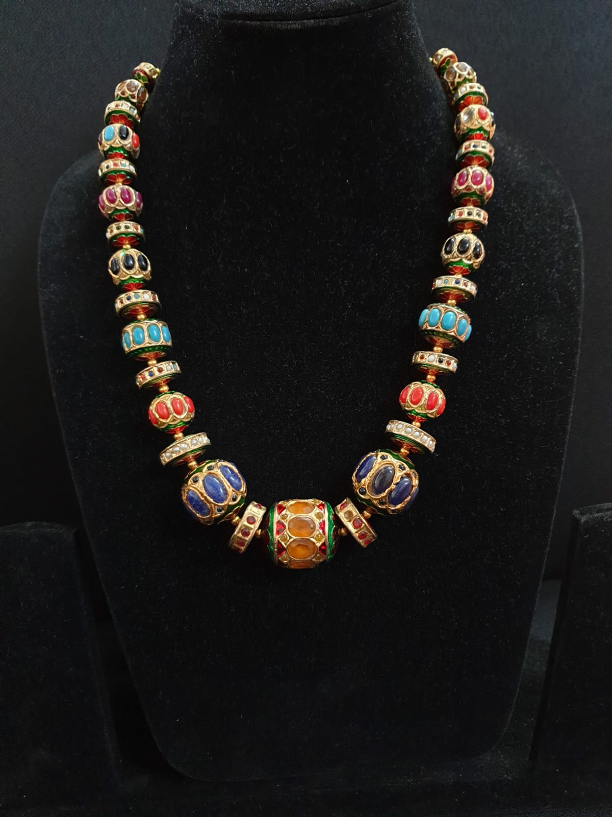 Multi Jadau Beads Disc Necklace