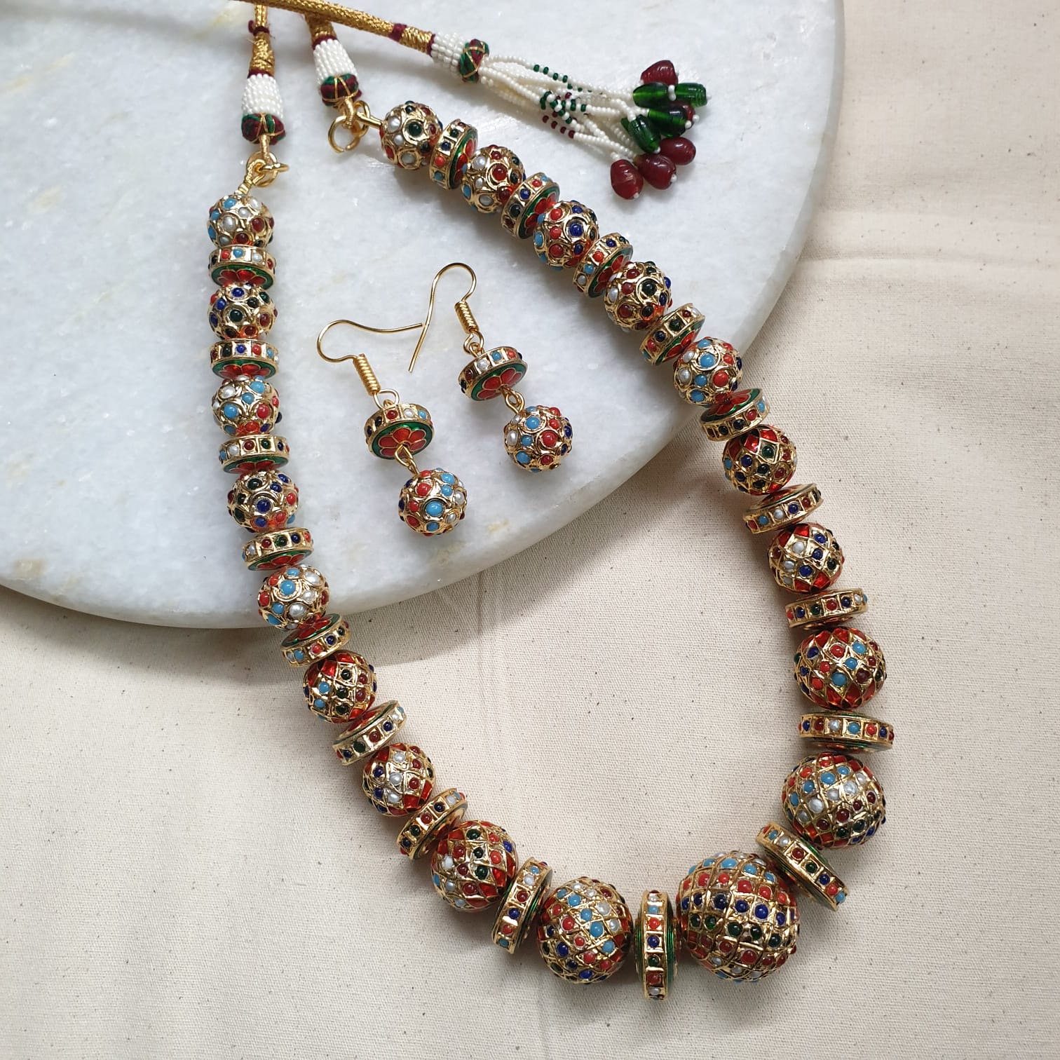 Multicolor Jadau Necklace With Earrings
