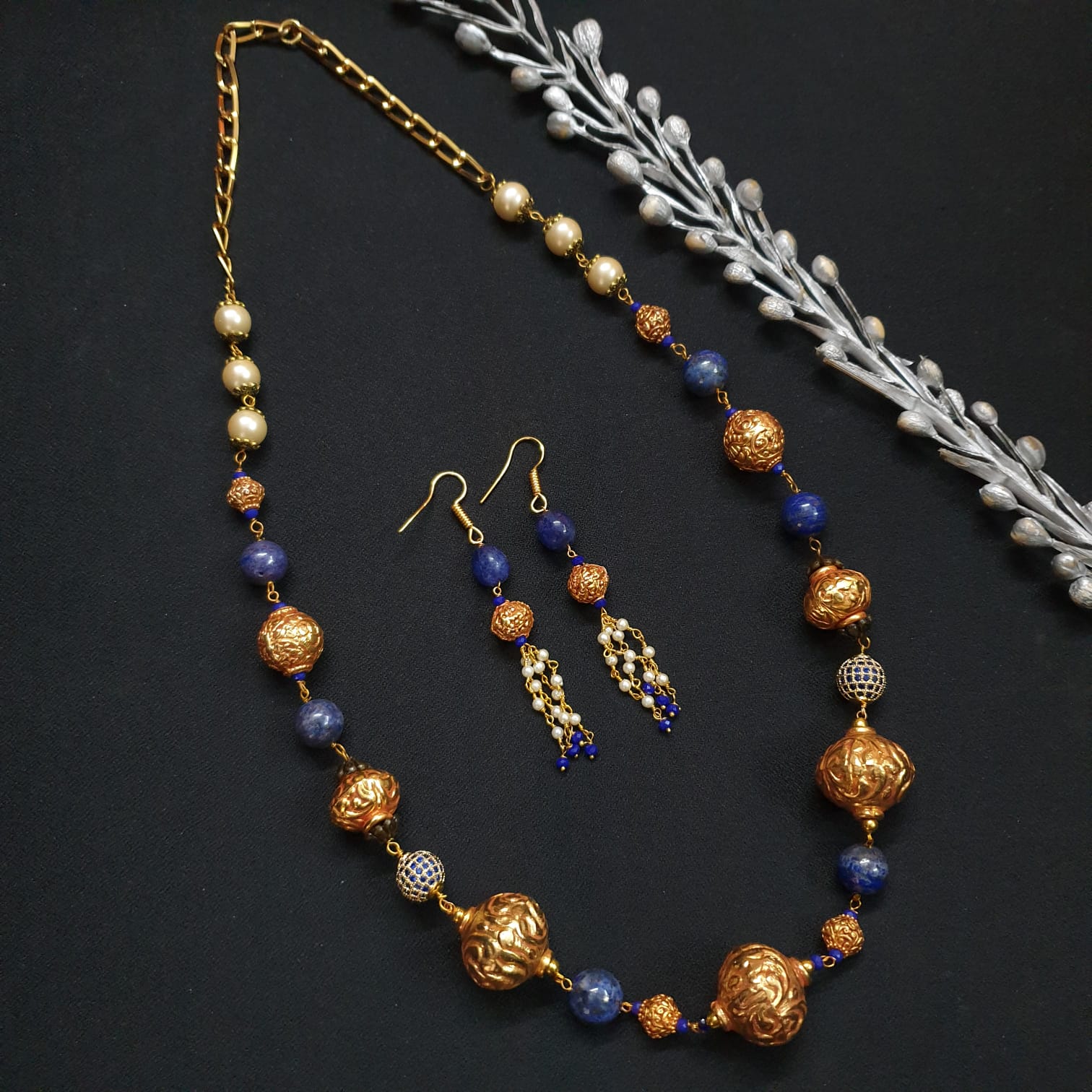 Antique Beads Blue Stone Necklace With Earrings