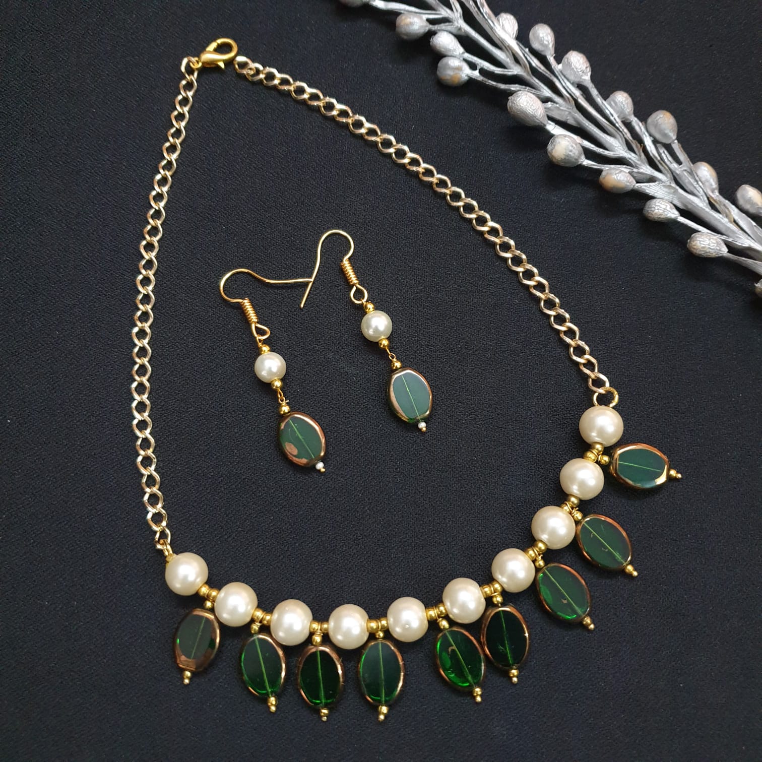 Pearl and Green Bead Necklace With Earrings