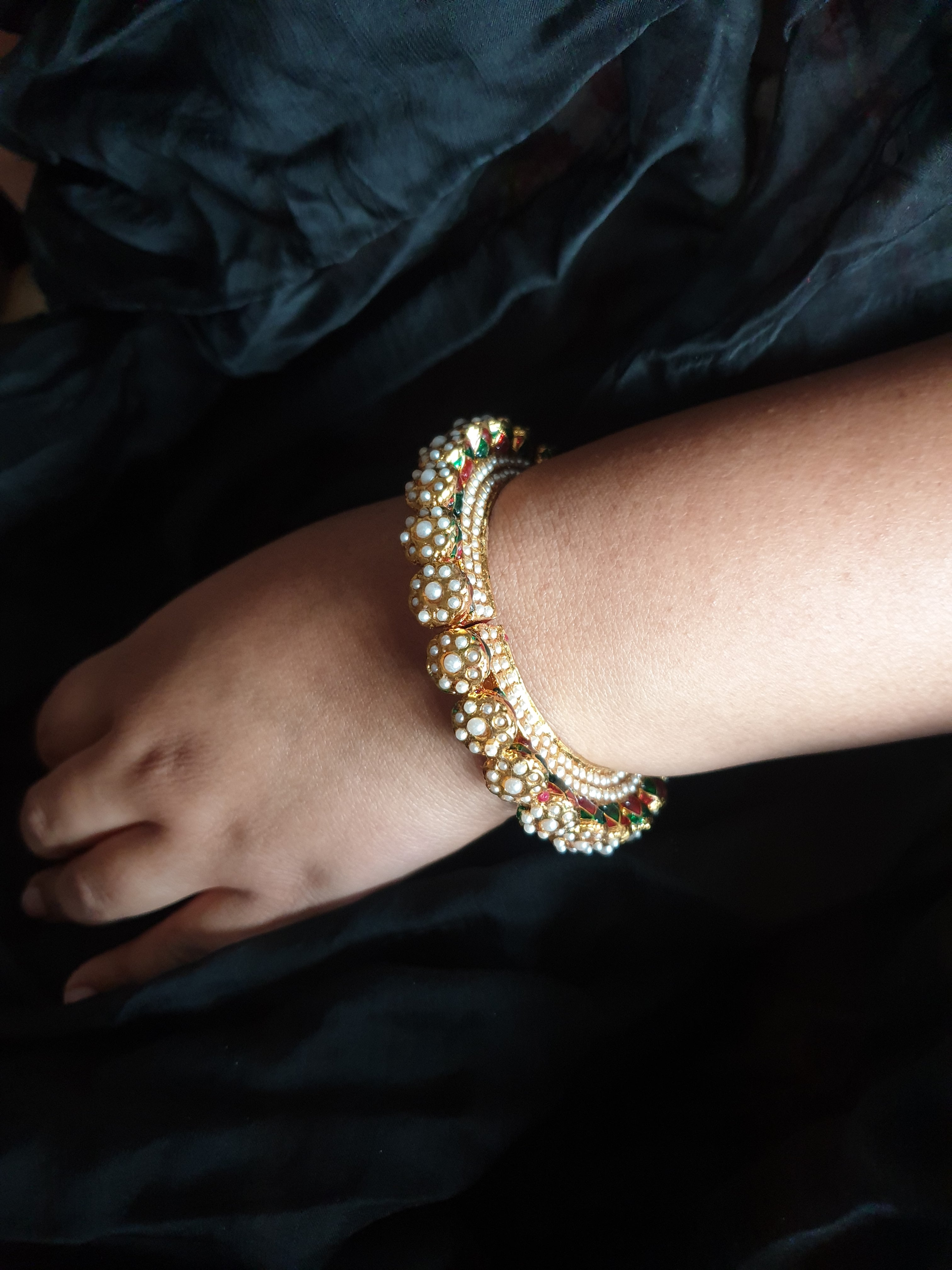 Real Pearl Jadau Openable Bangle