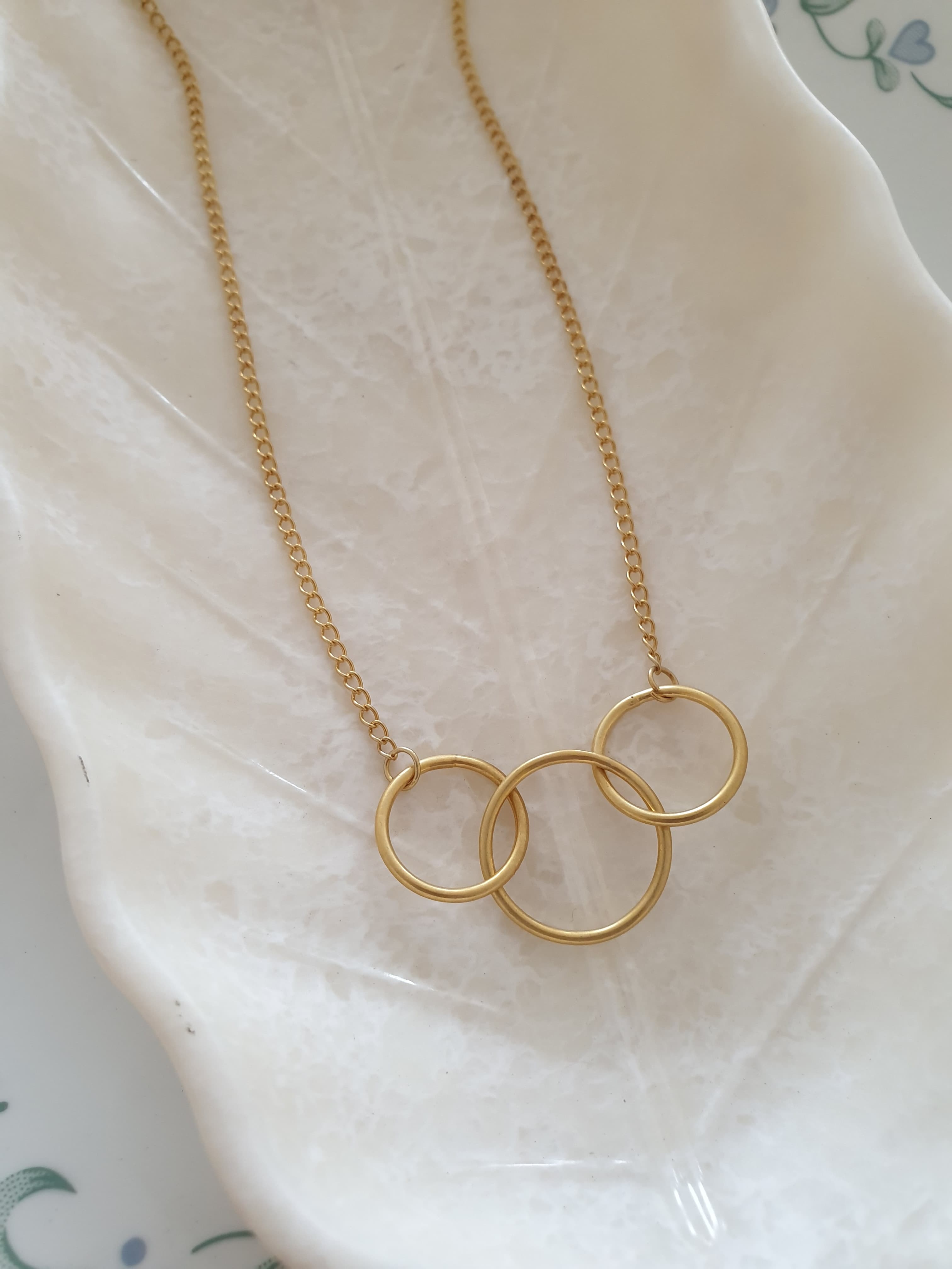 Gold Three Linked Circle Delicate Necklace