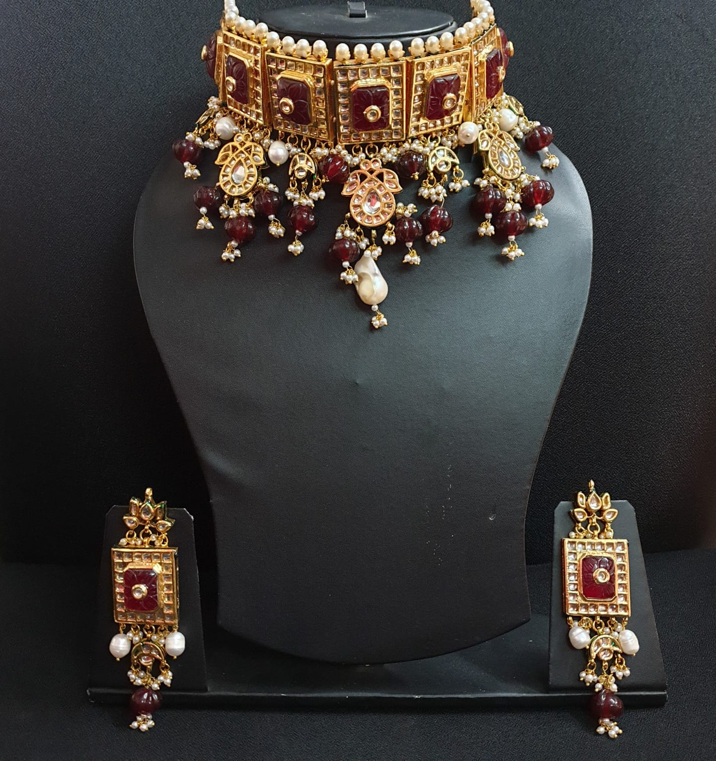 Red Carving Stone Kundan Choker Necklace Set