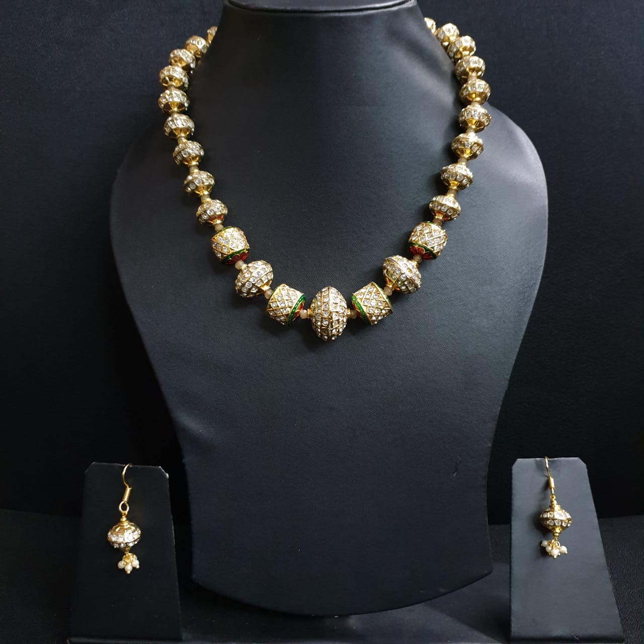 White Stone Jadau Necklace With Earrings