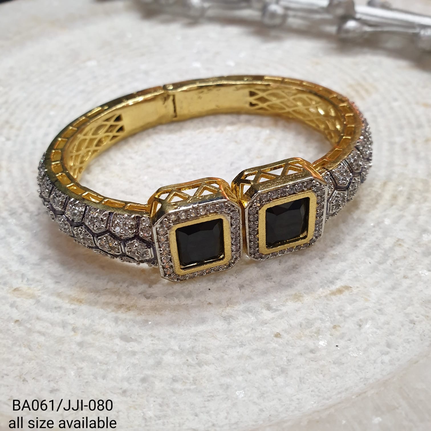 AD Stone Openable Bracelet