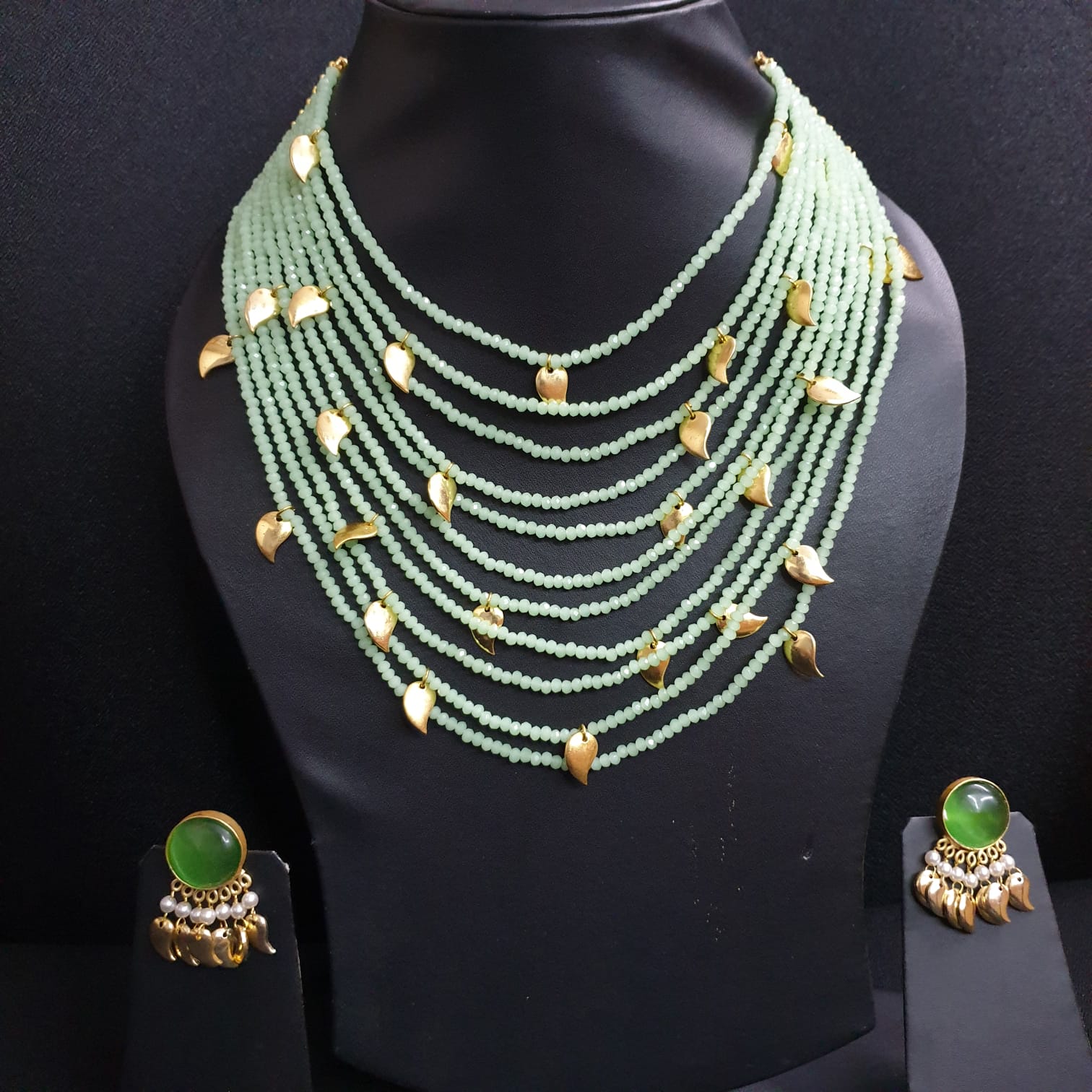 Multilayered Golden Petals Necklace With Earrings