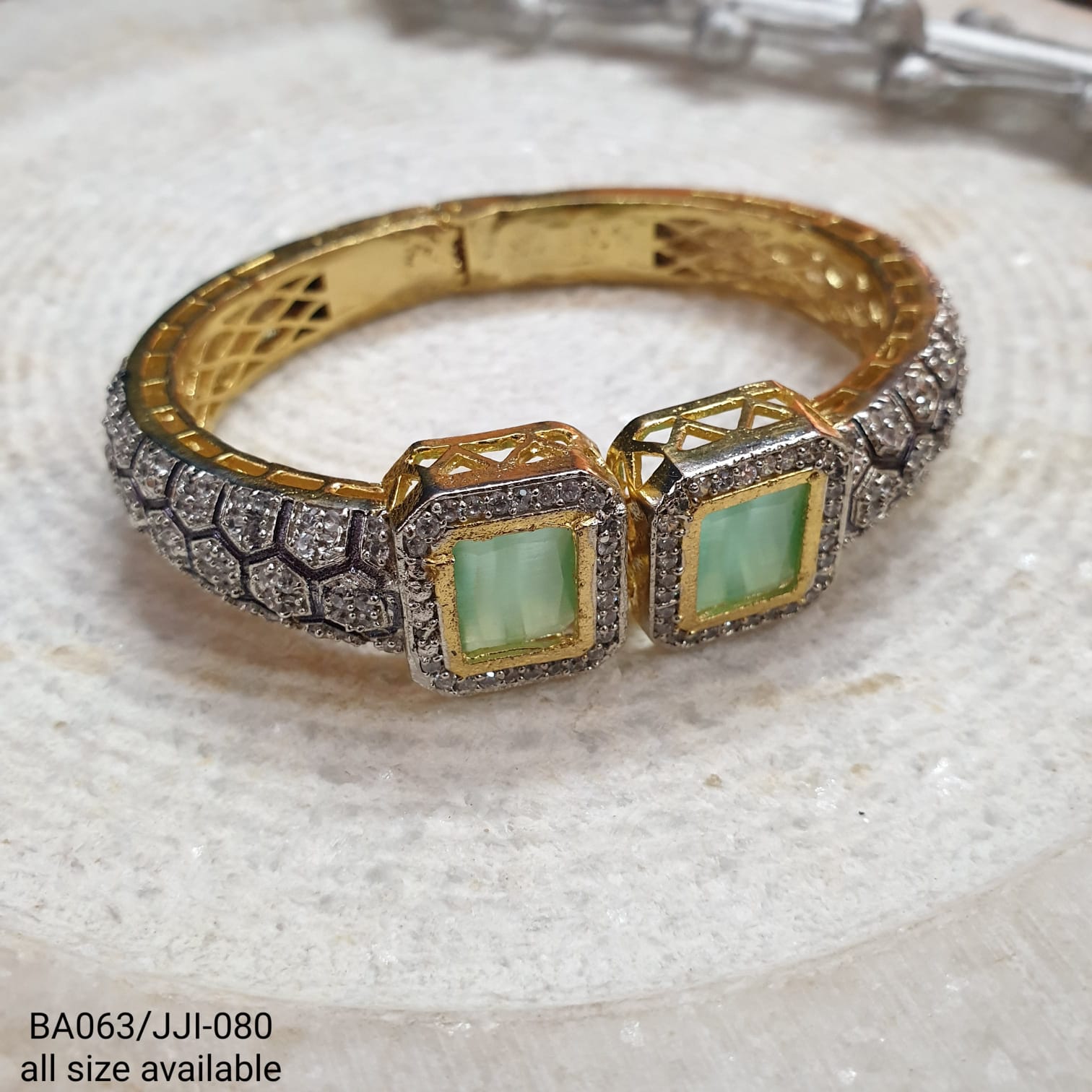 AD Stone Openable Bracelet