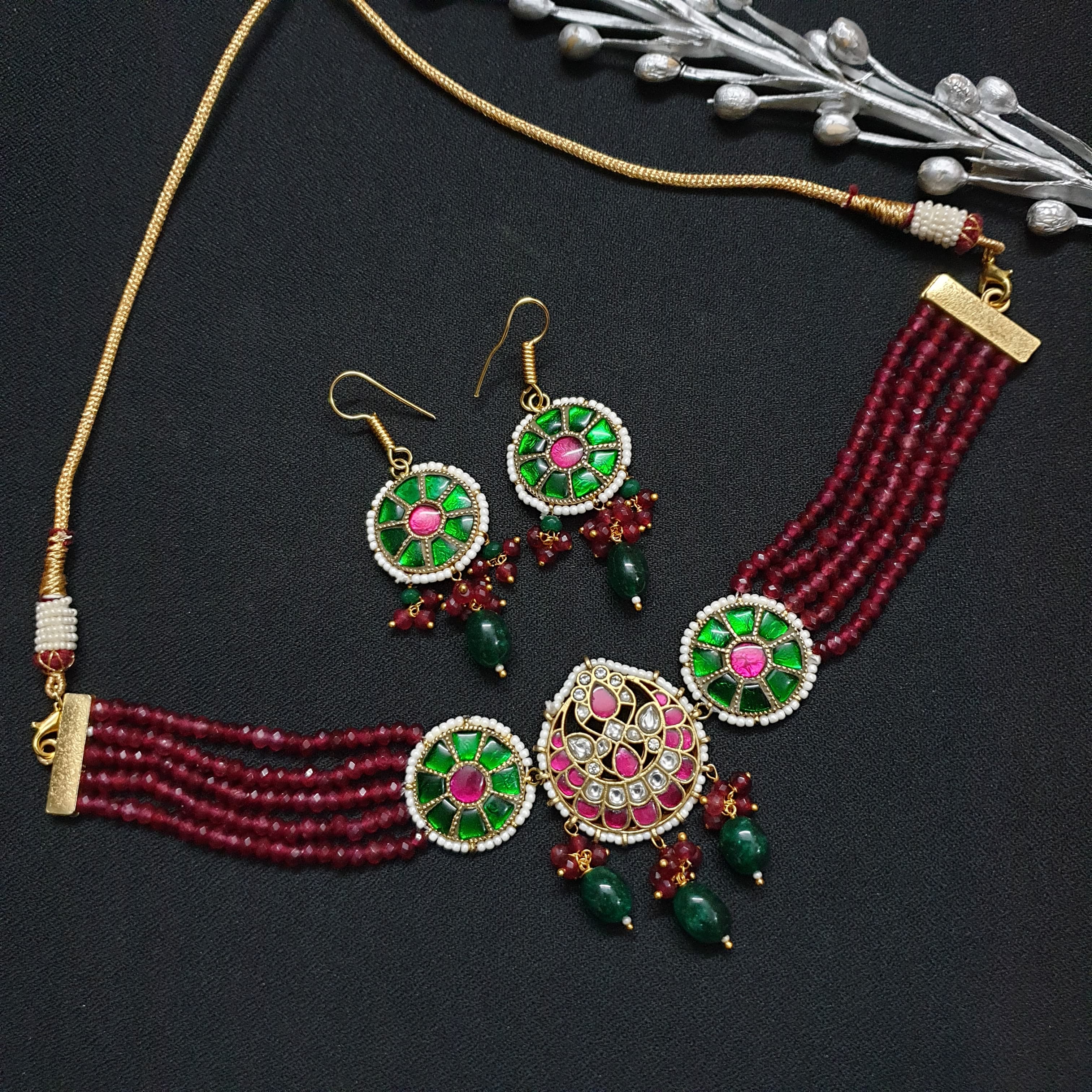 Gold Tone Kemp Stone Jadau Choker Set