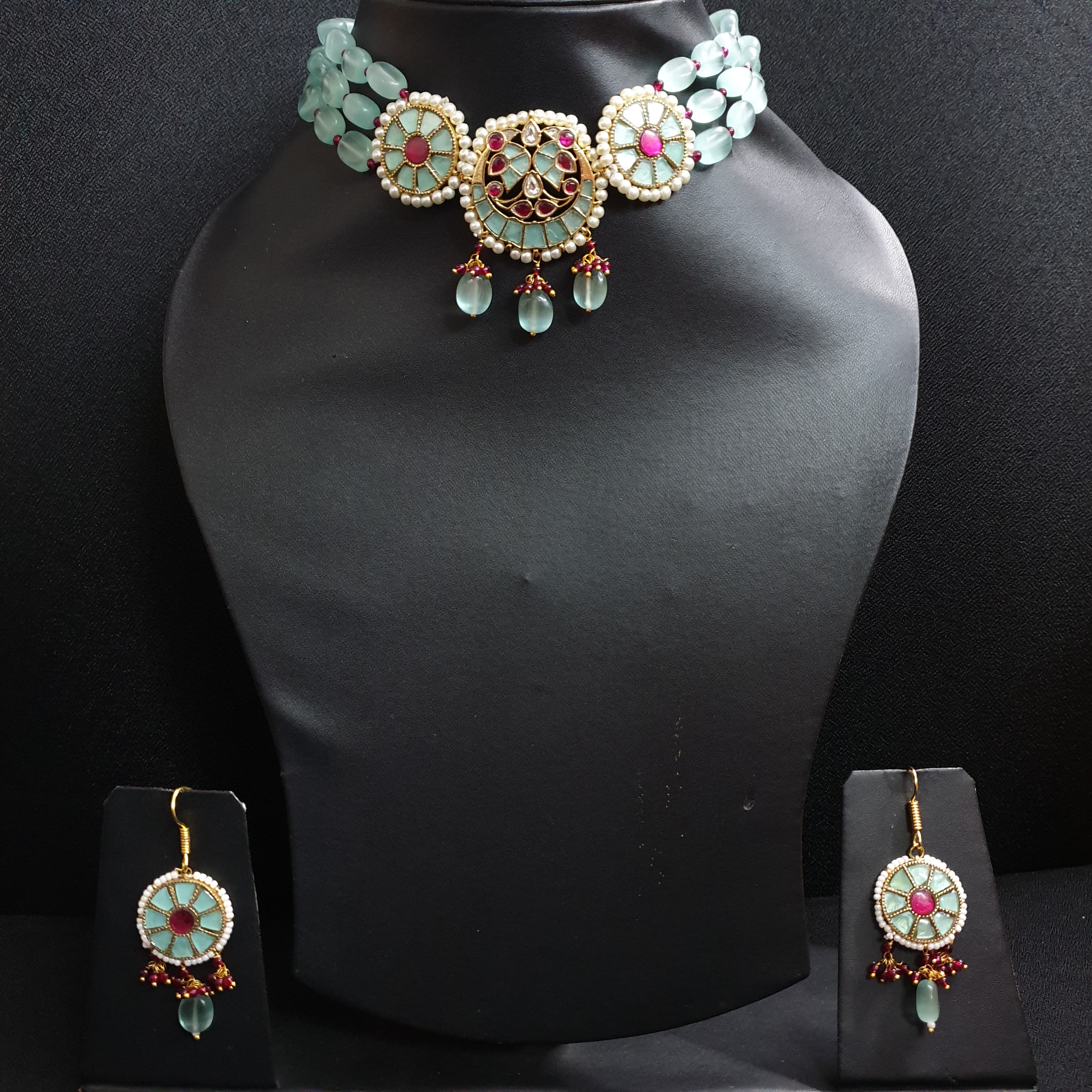 Mint South Jadau Stone Choker Set
