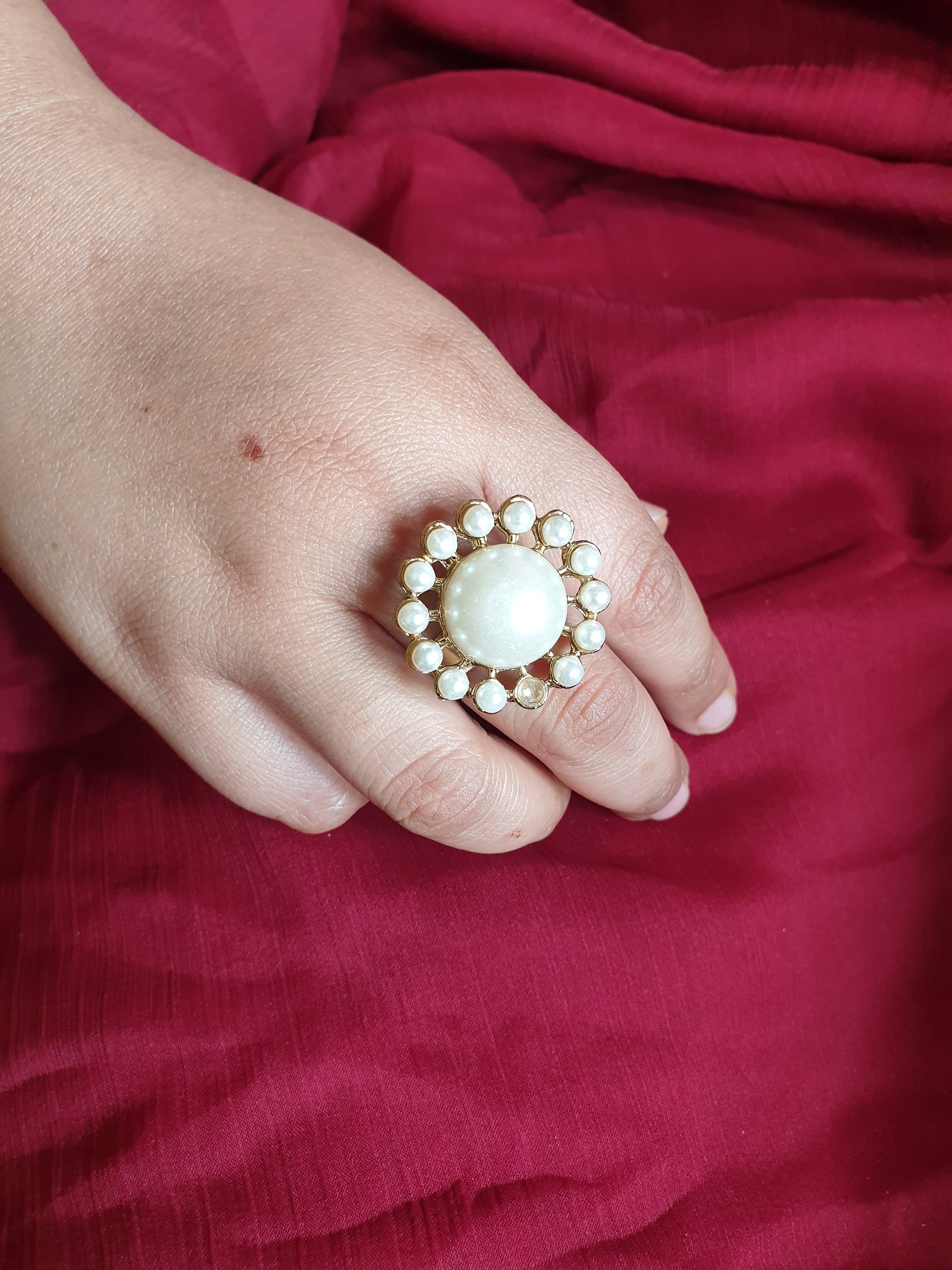 Floral Design Pearl Adjustable Ring