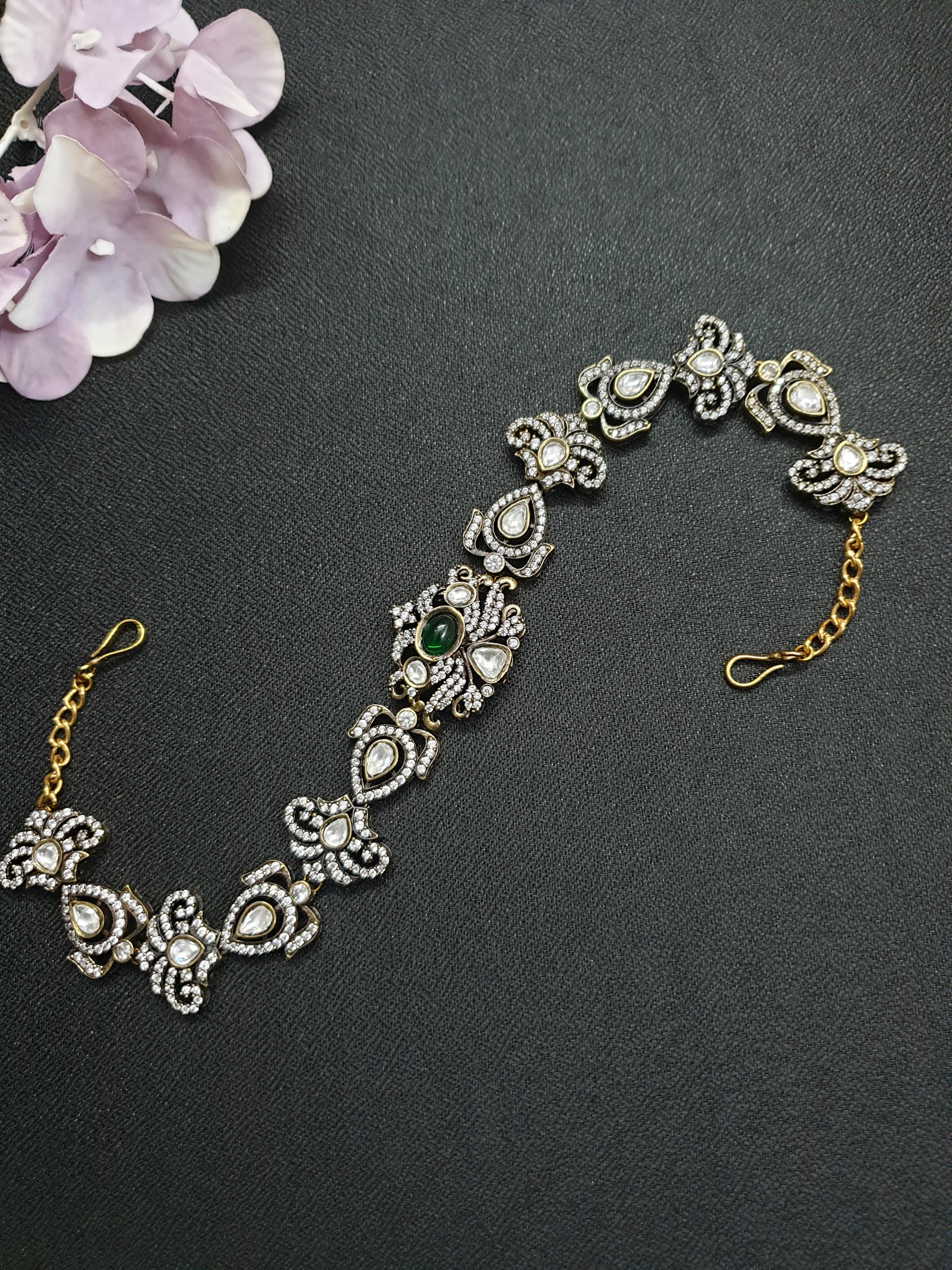 Green Stone Kundan Matha Patti