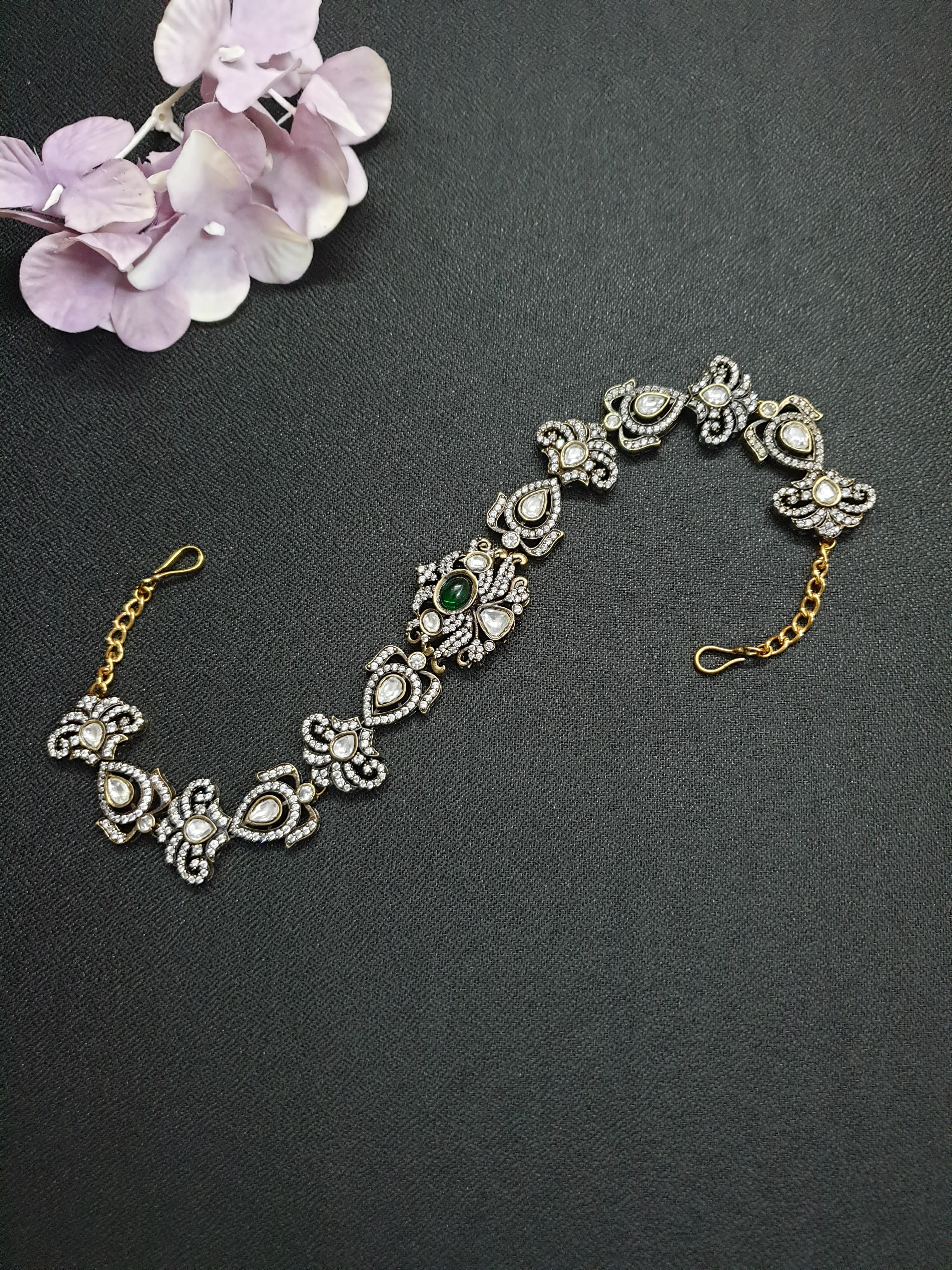 Green Stone Kundan Matha Patti