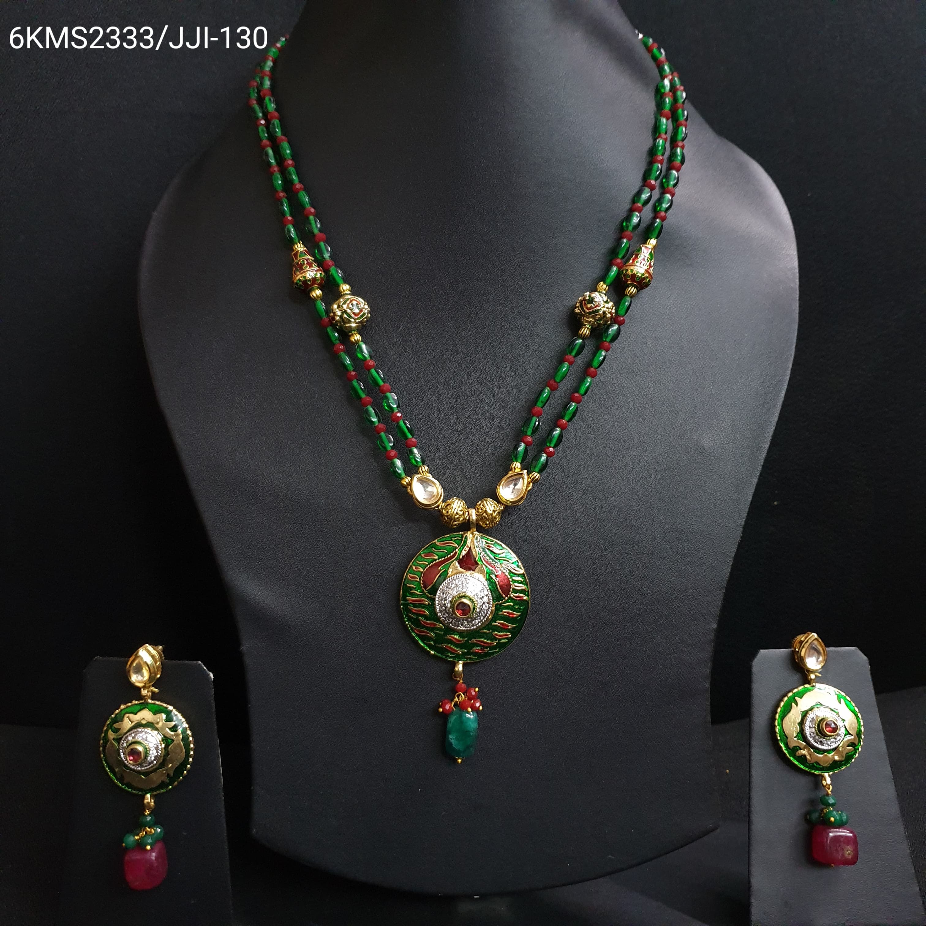 Green Round Meenakari Pendant Set With Earrings
