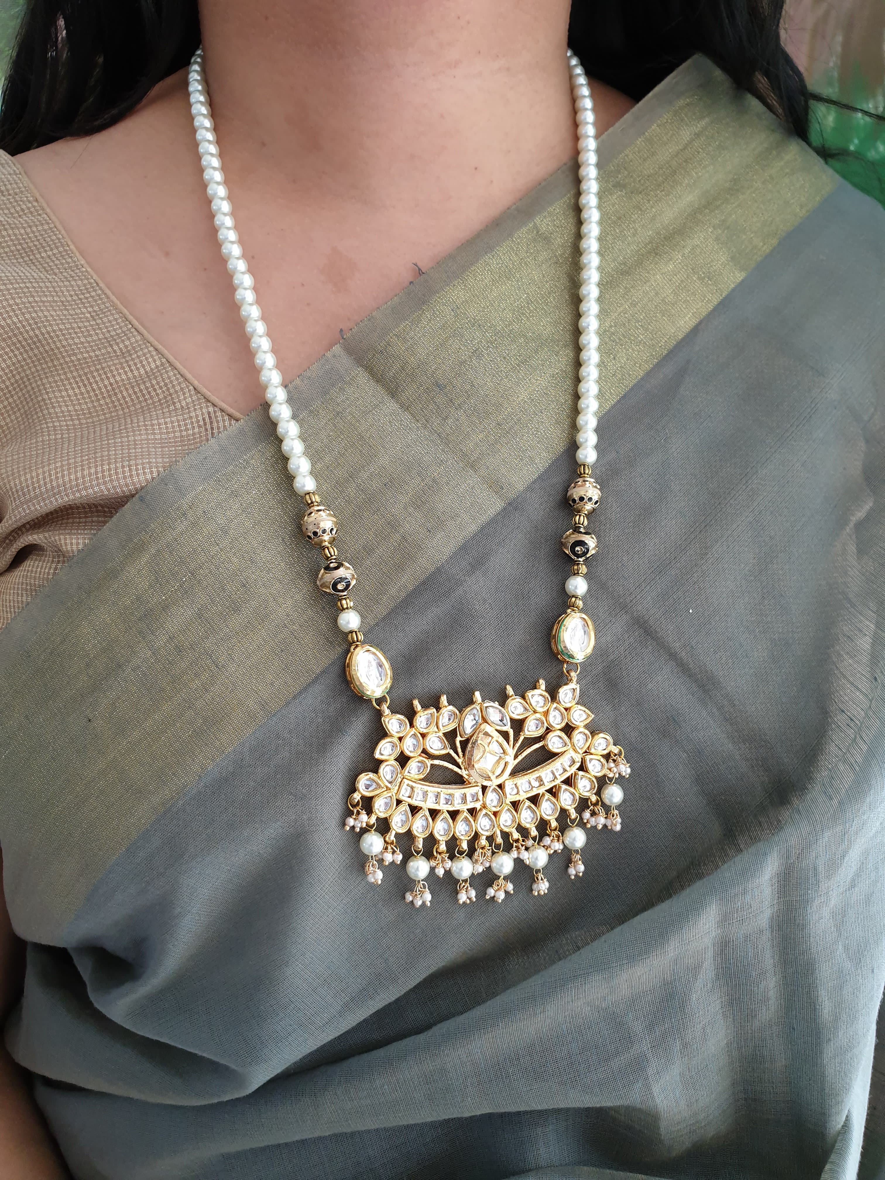 Gold Tone Kundan Dainty Pendant Set With Earrings