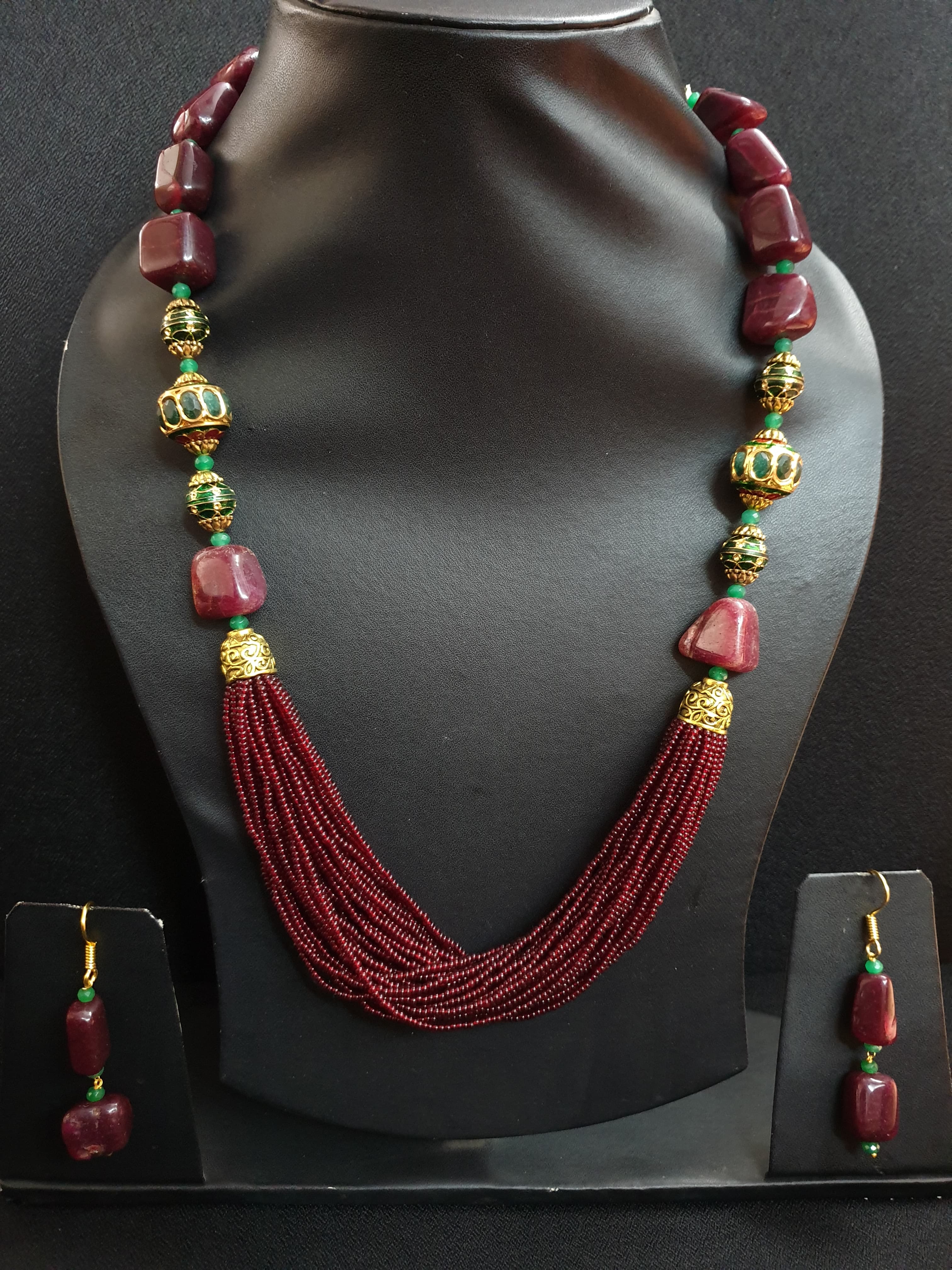 Maroon Seed Beads Necklace Set