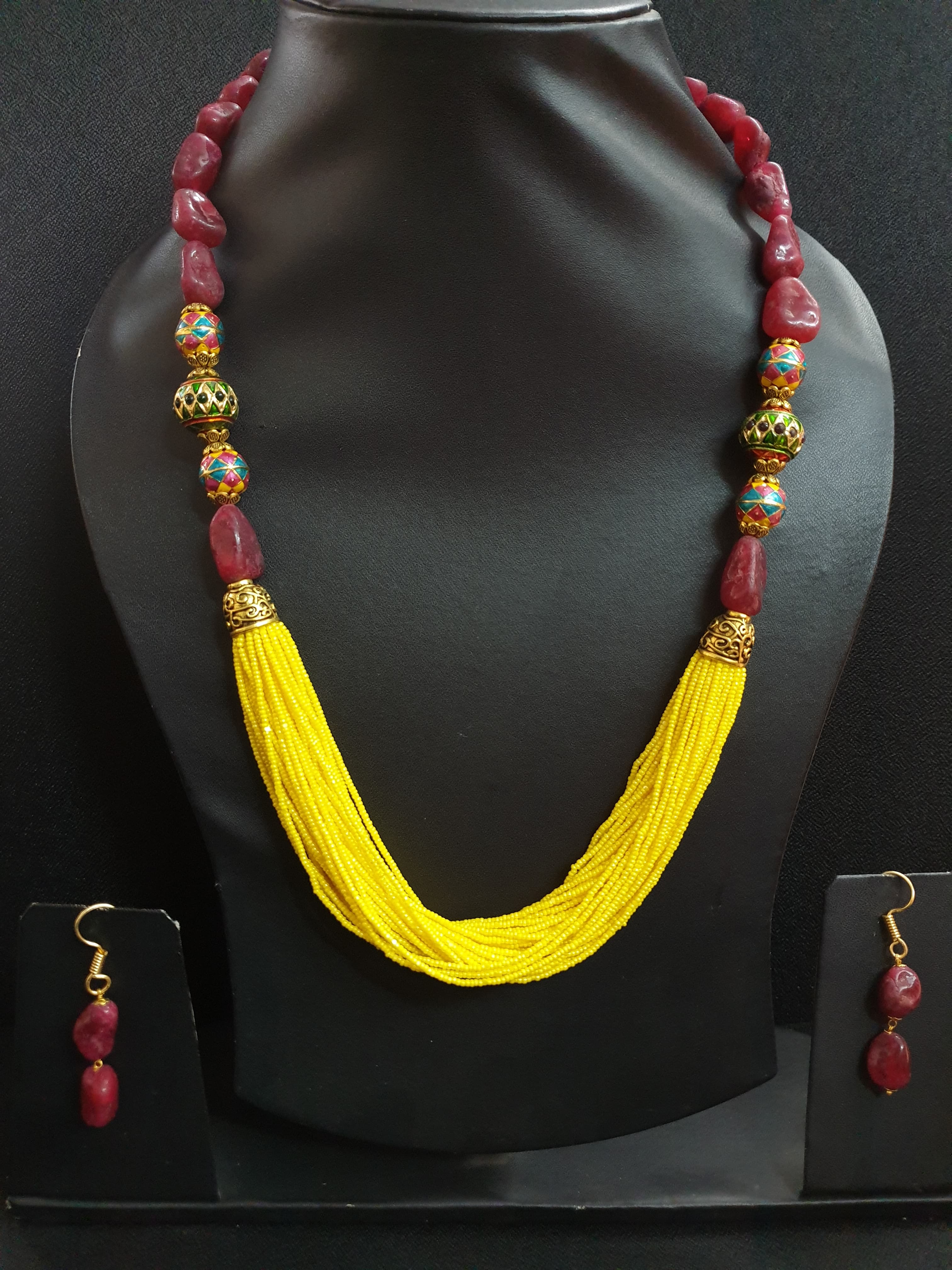 Maroon Jadau Beads Yellow Seed Bead Necklace Set