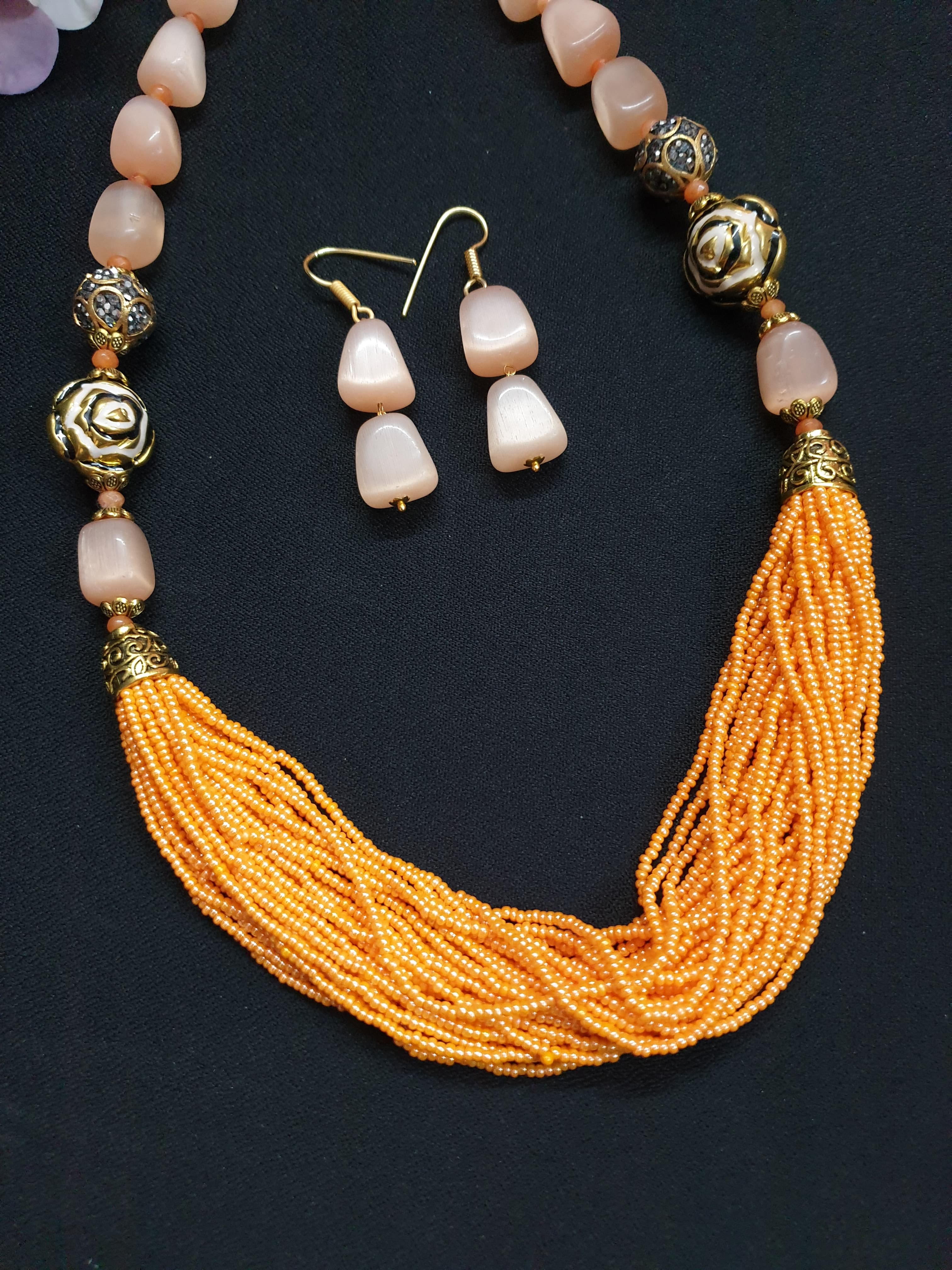 Peach Monalisa Seed Bead Necklace Set