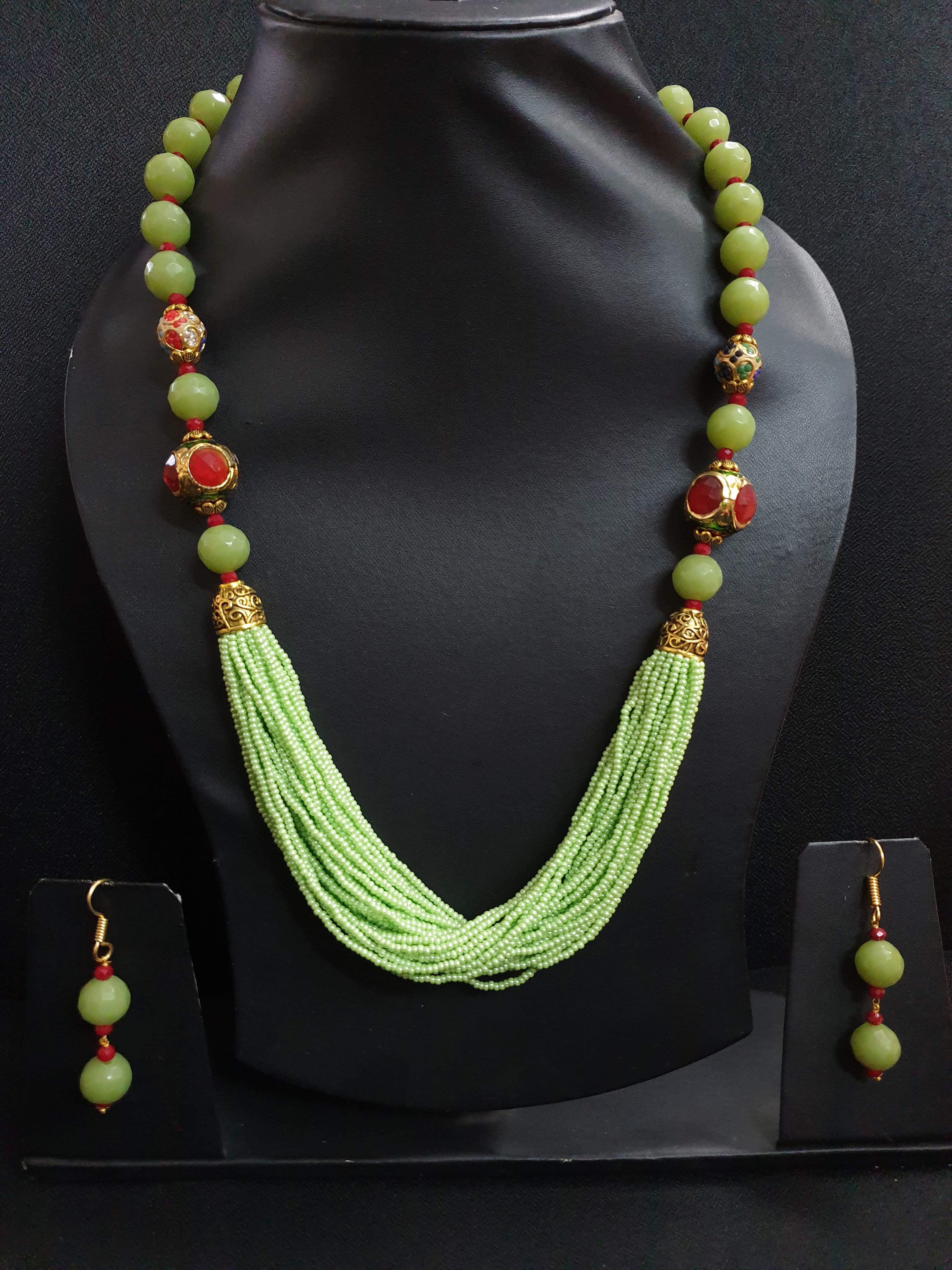 Red Stone Green Seed Bead Necklace Set