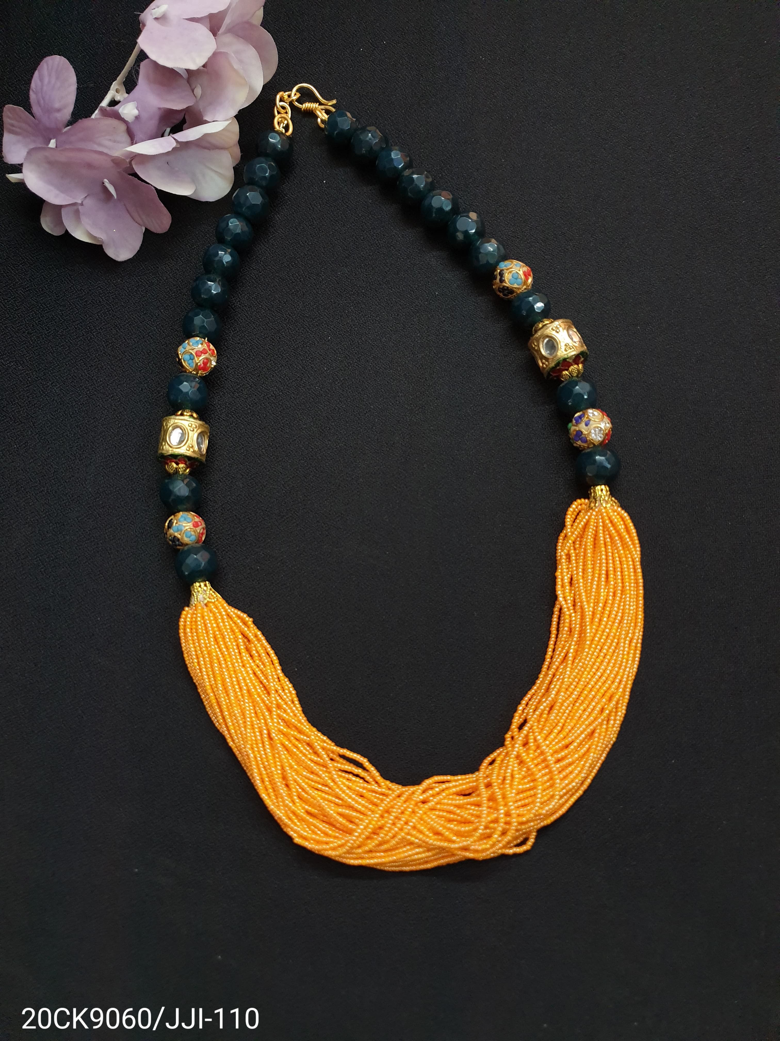 Green Jadau Peach Seed Bead Necklace Set