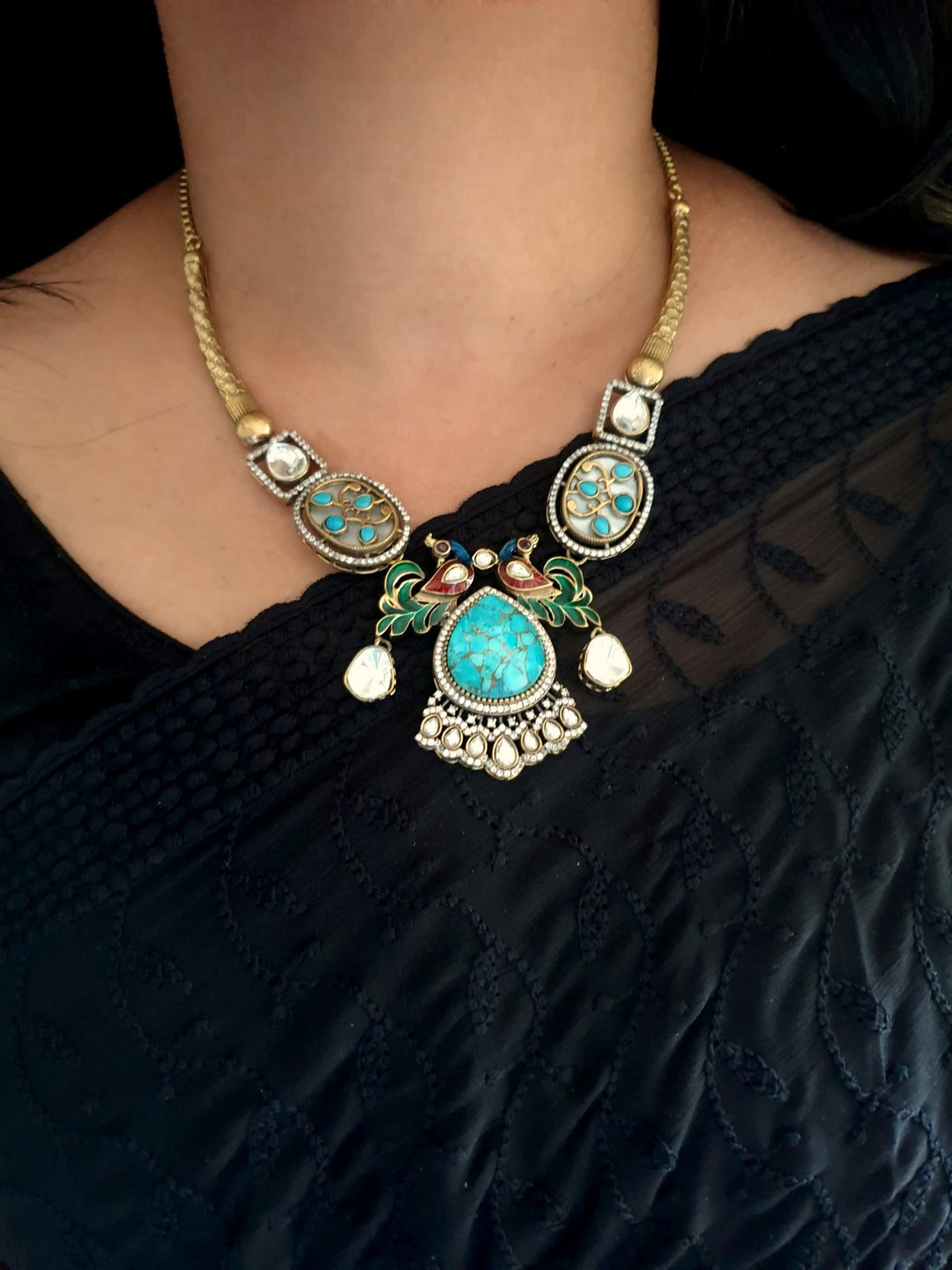 Turquoise Doublet Stone Hasli Necklace With Earrings