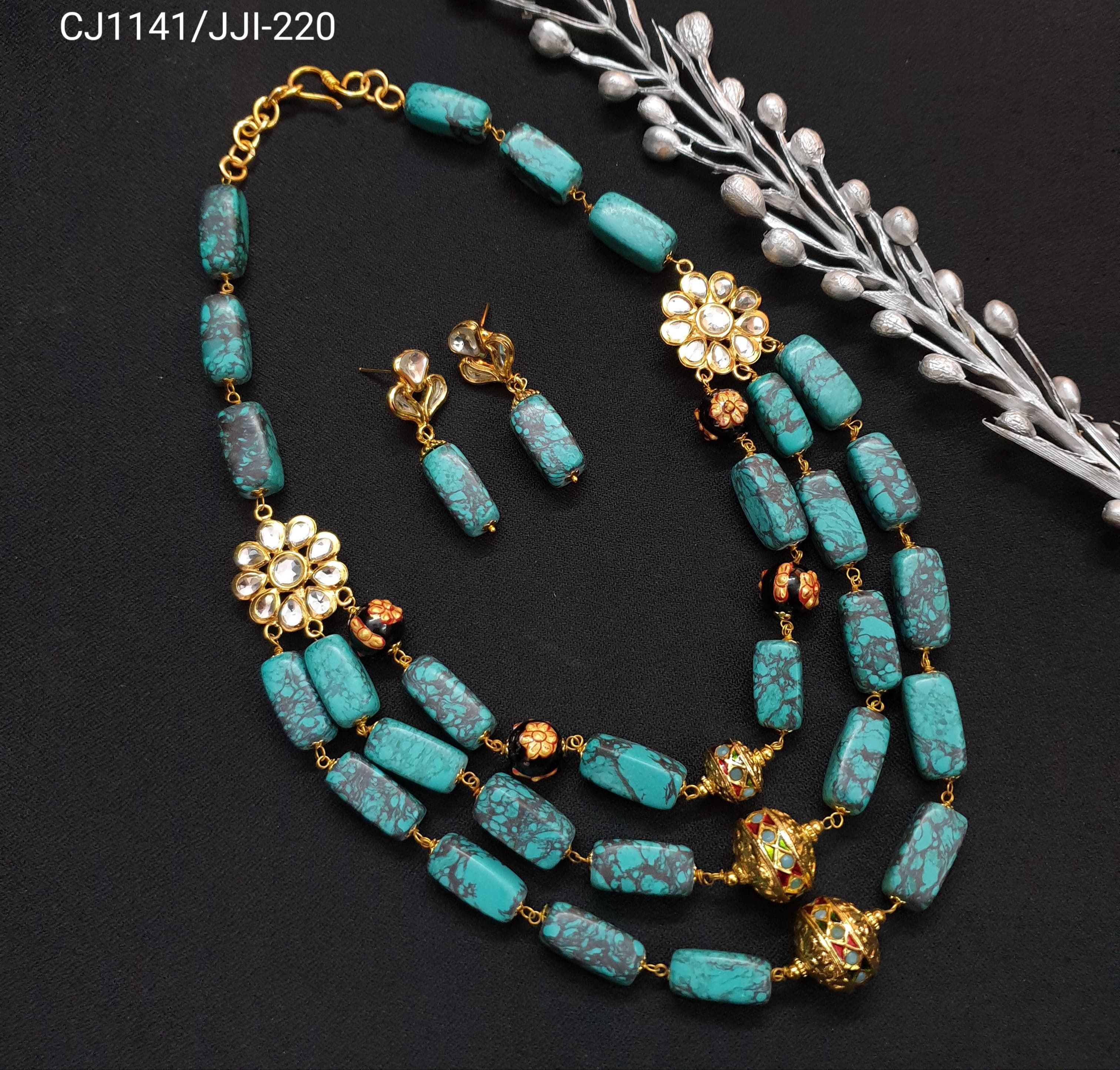 Turquoise Beaded Jadau Work Kundan Necklace