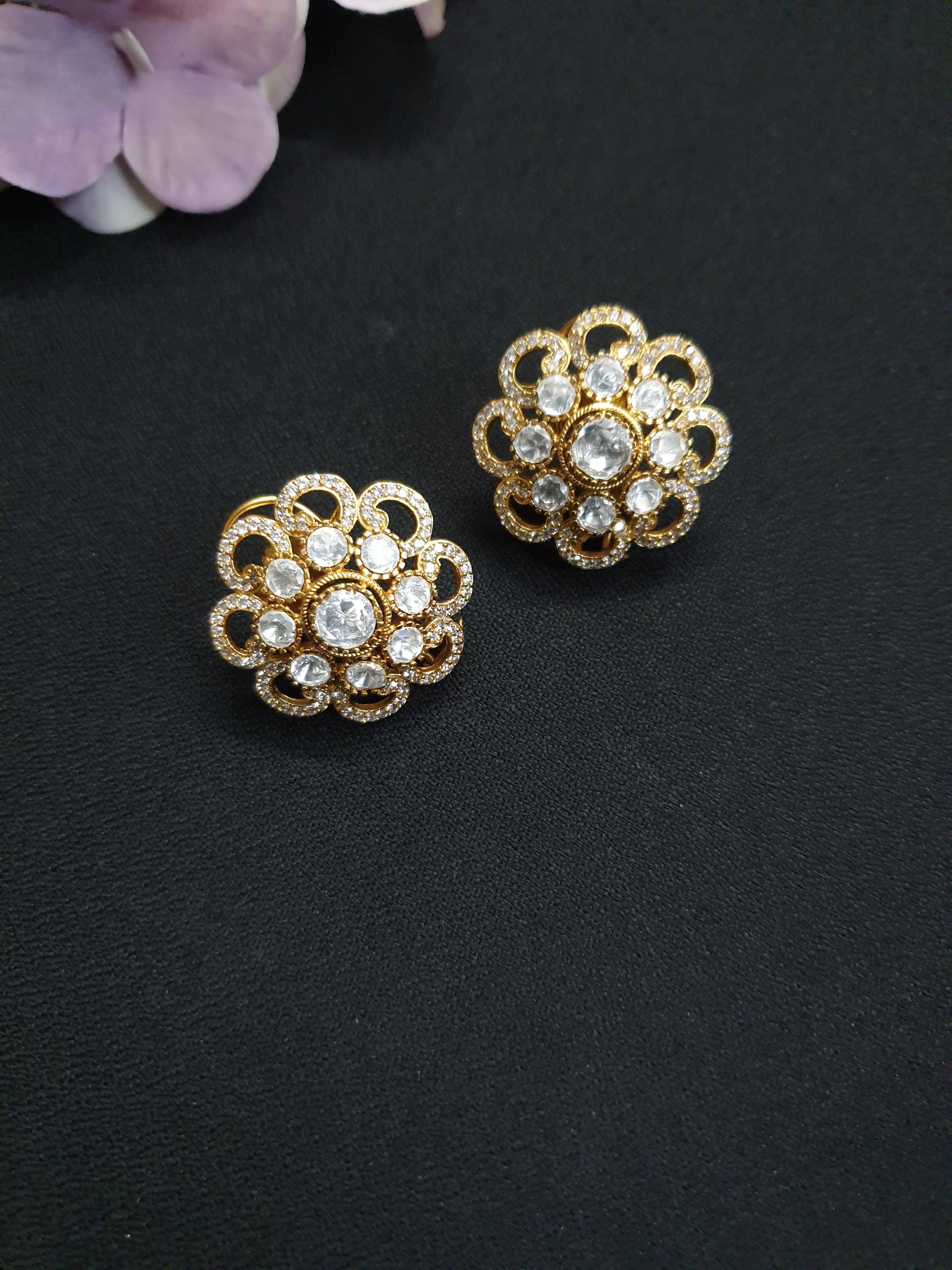 Floral Round Kundan Polki Earrings