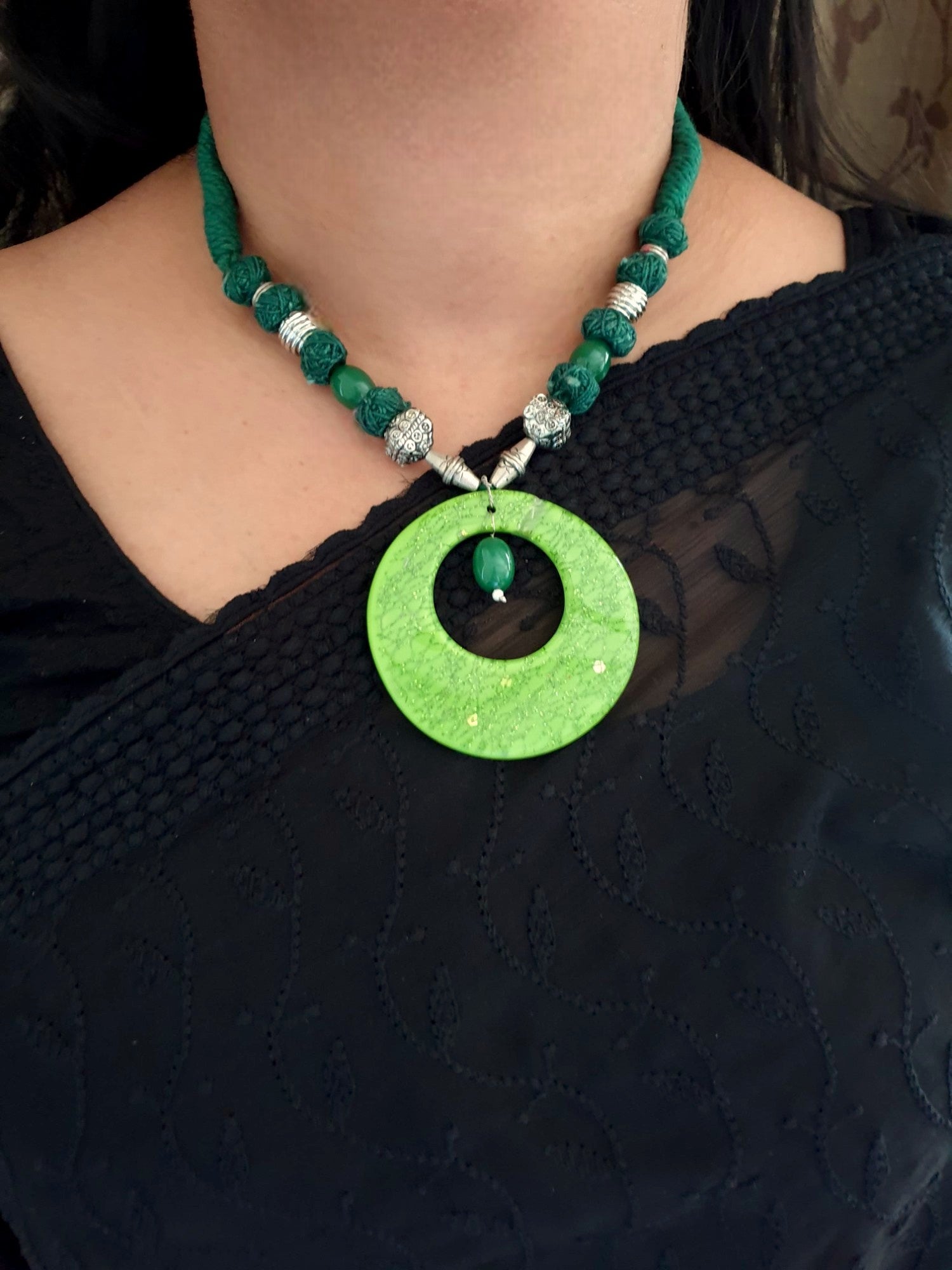 Green Stone Adorable Necklace With Earrings
