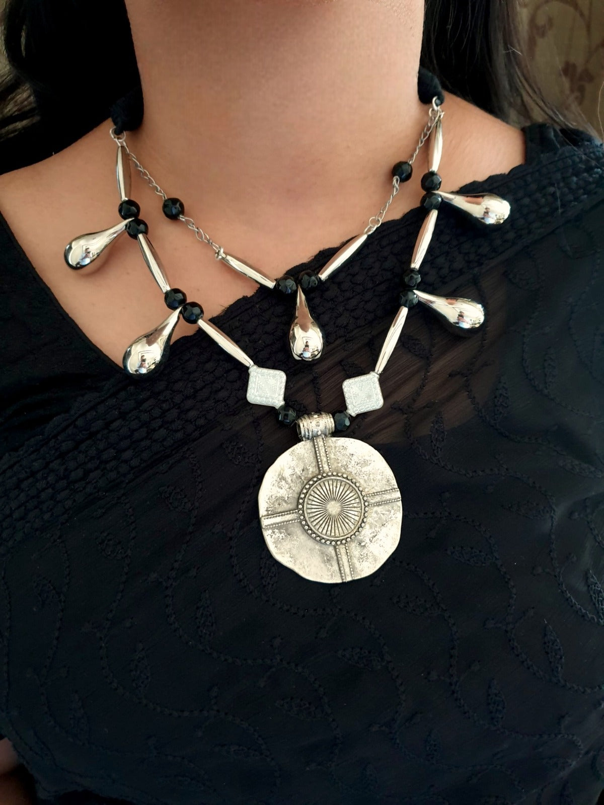 Round Black Thread Layered Necklace Set