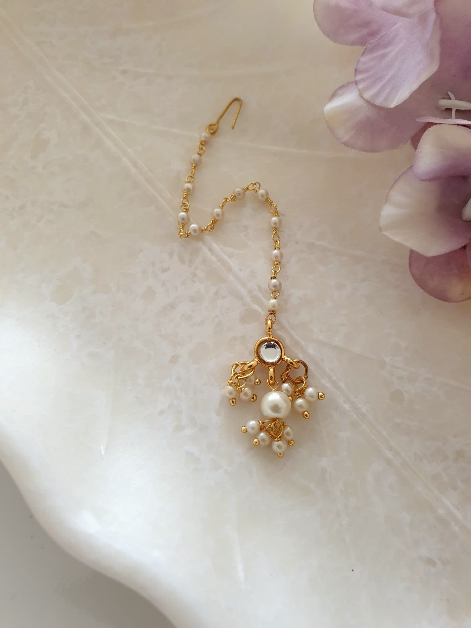 White Round Stone Pearl Beaded Maang Tikka