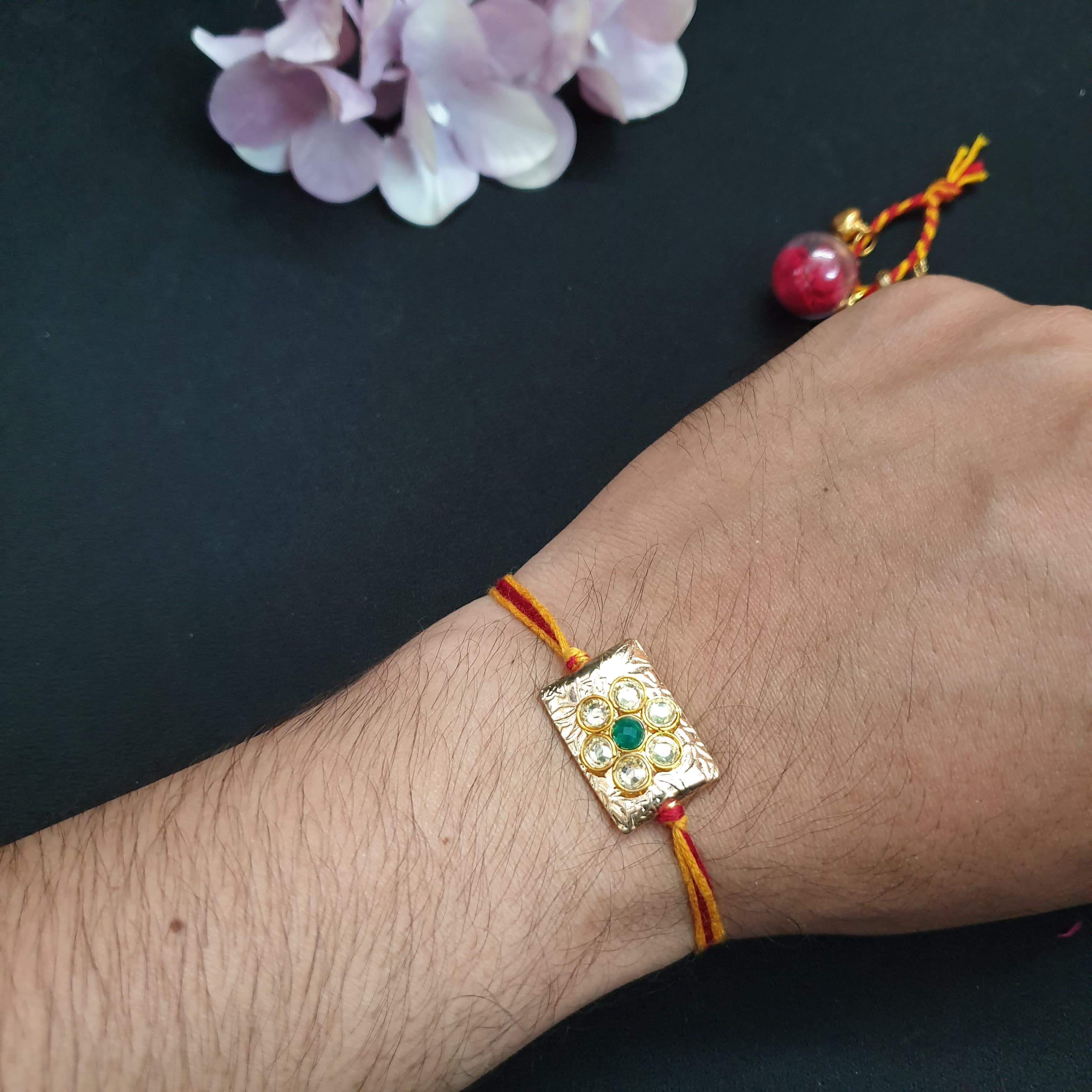 Gold Tone Kundan Rakhi For Brother (Pack of One)
