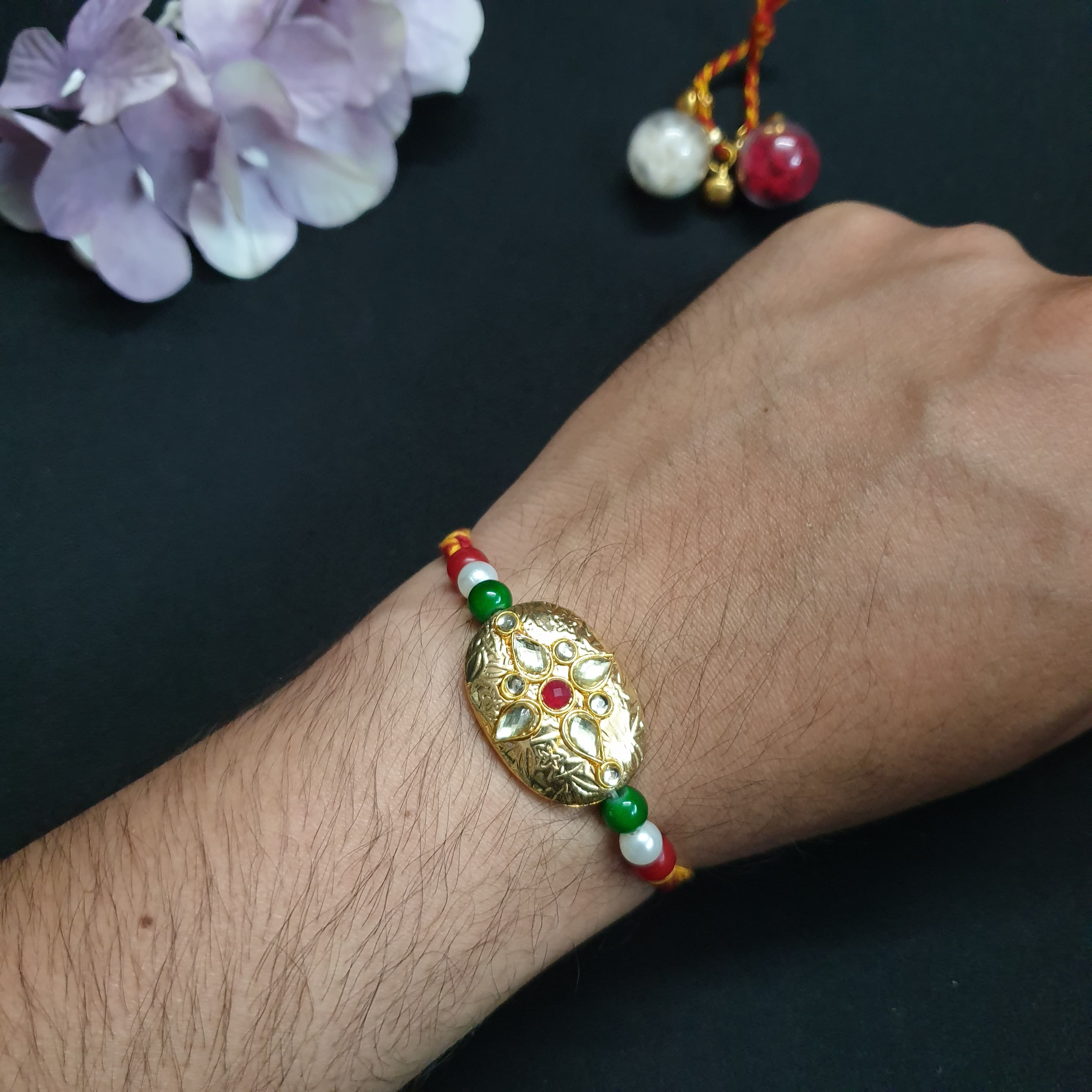 Gold Tone Kundan Rakhi For Rakshabandhan (Pack of One)