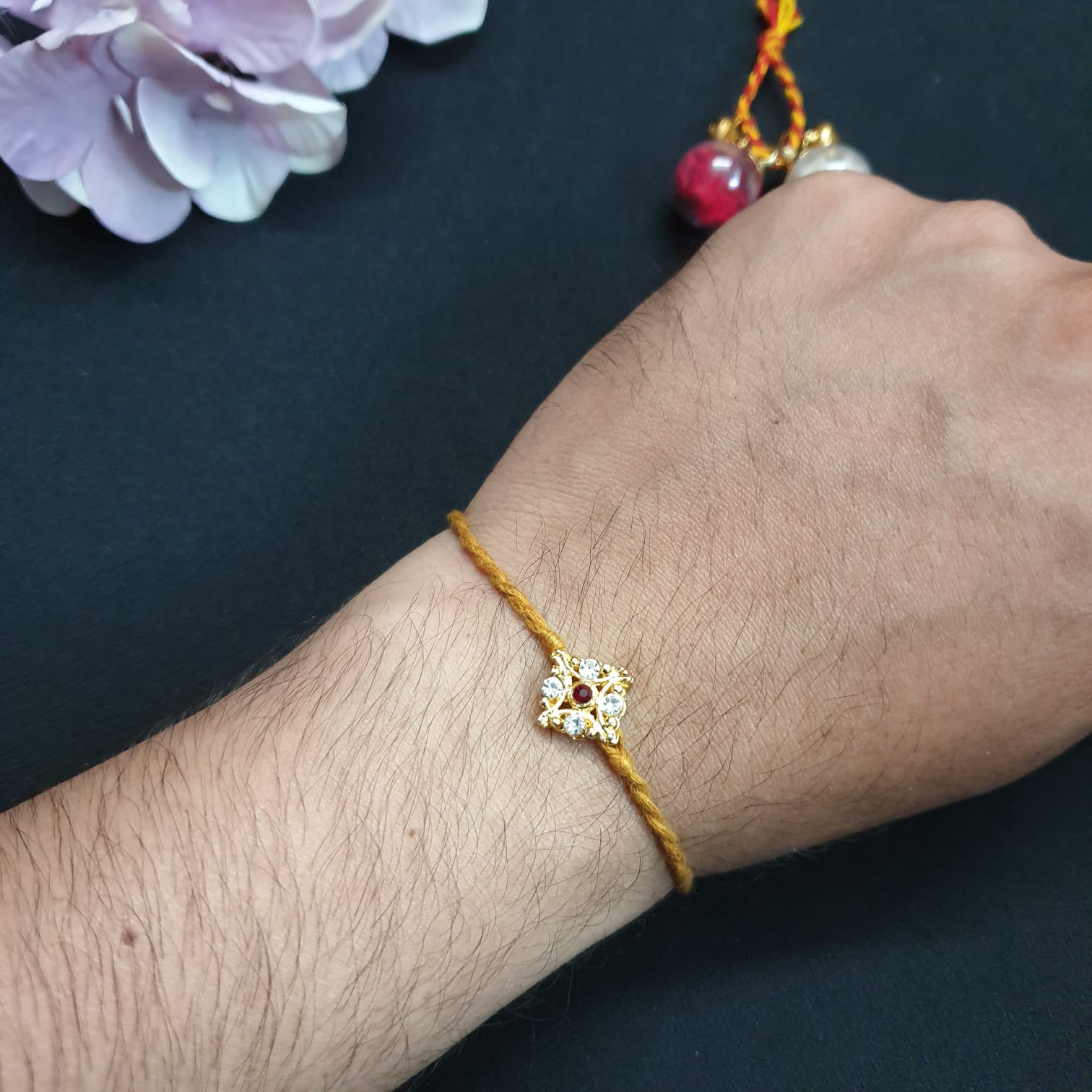 Ad Stone Minimal Rakhi (Pack of One)