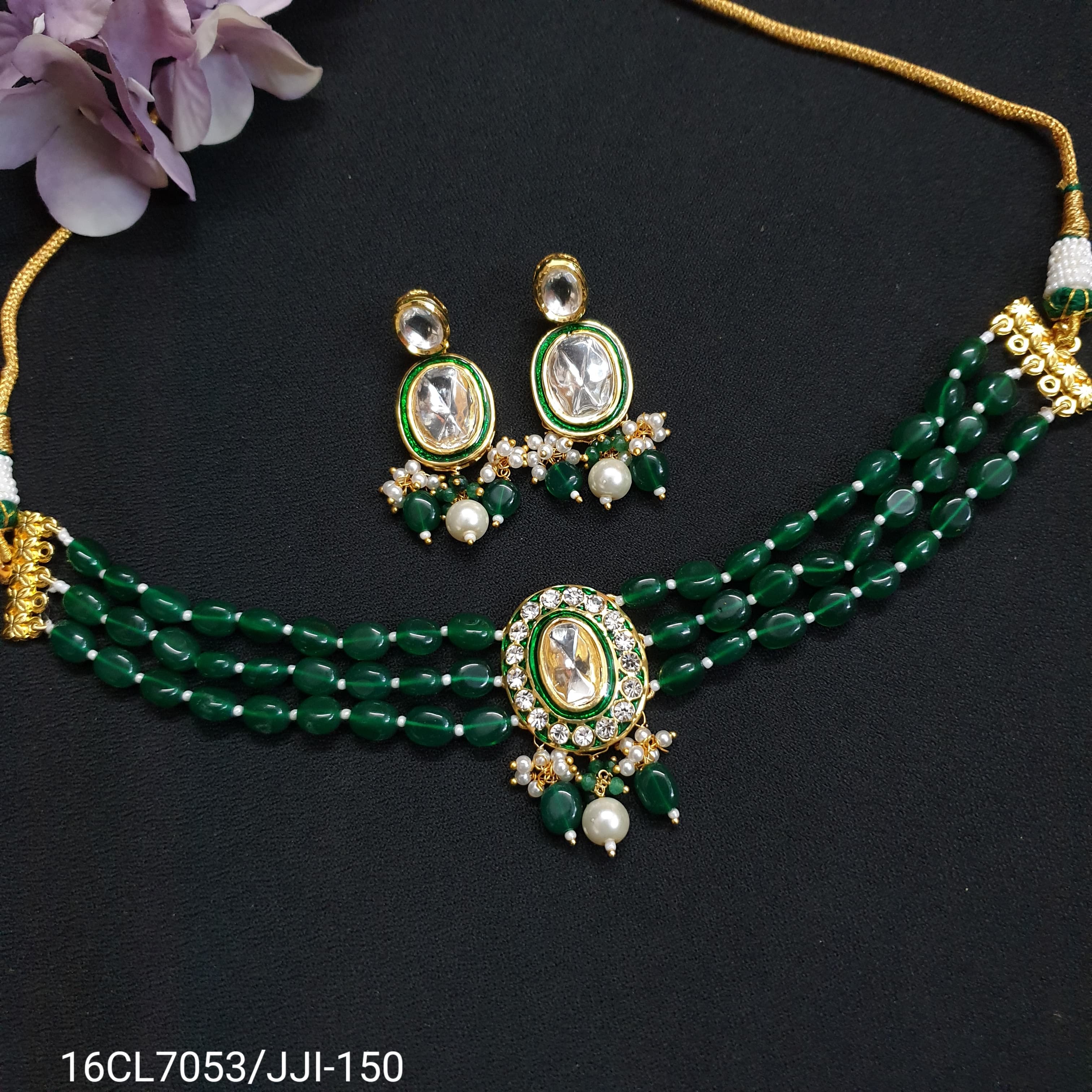 Green Uncut Kundan Choker Set With Earrings
