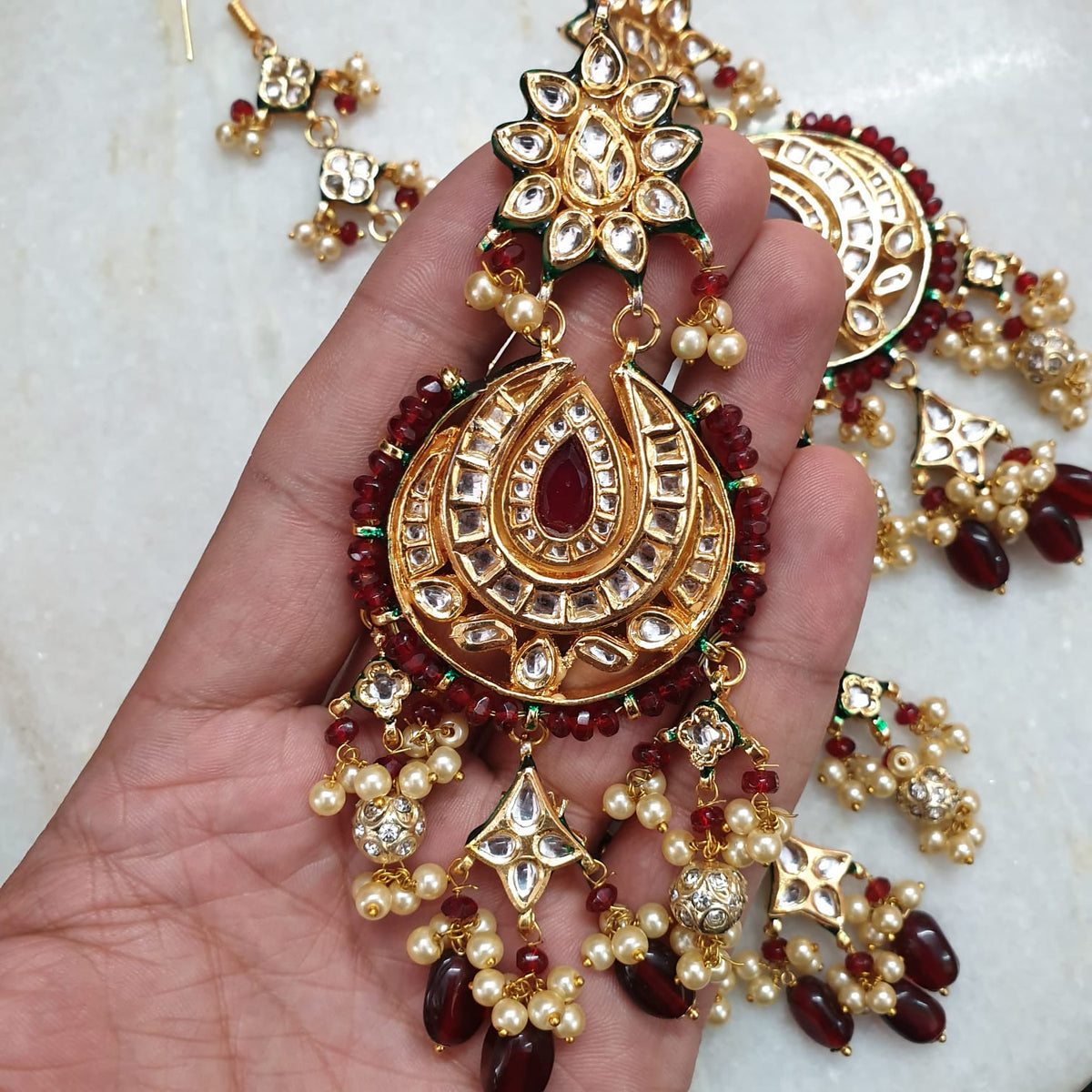 Shaya Maangtikka and Earrings Set