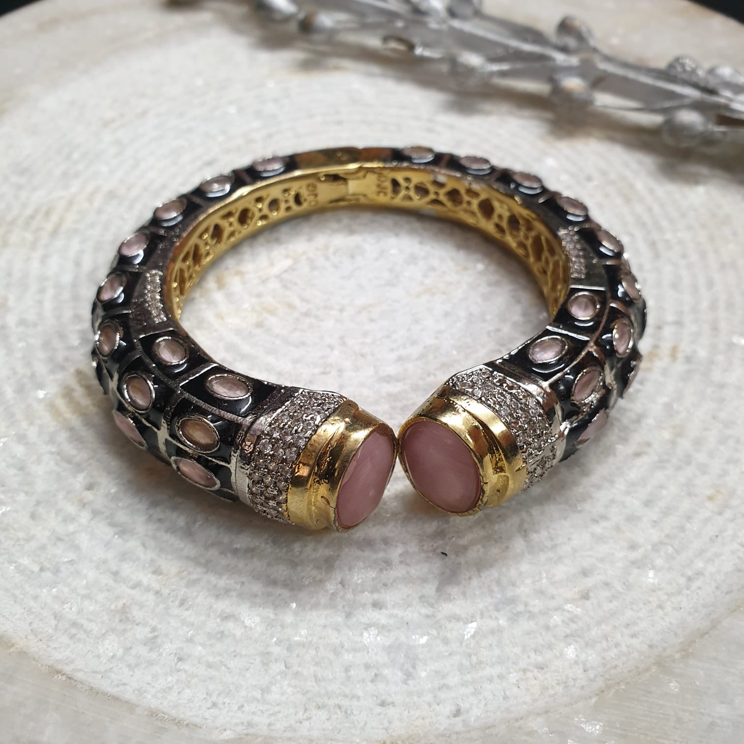 Designer Stone Openable Kada