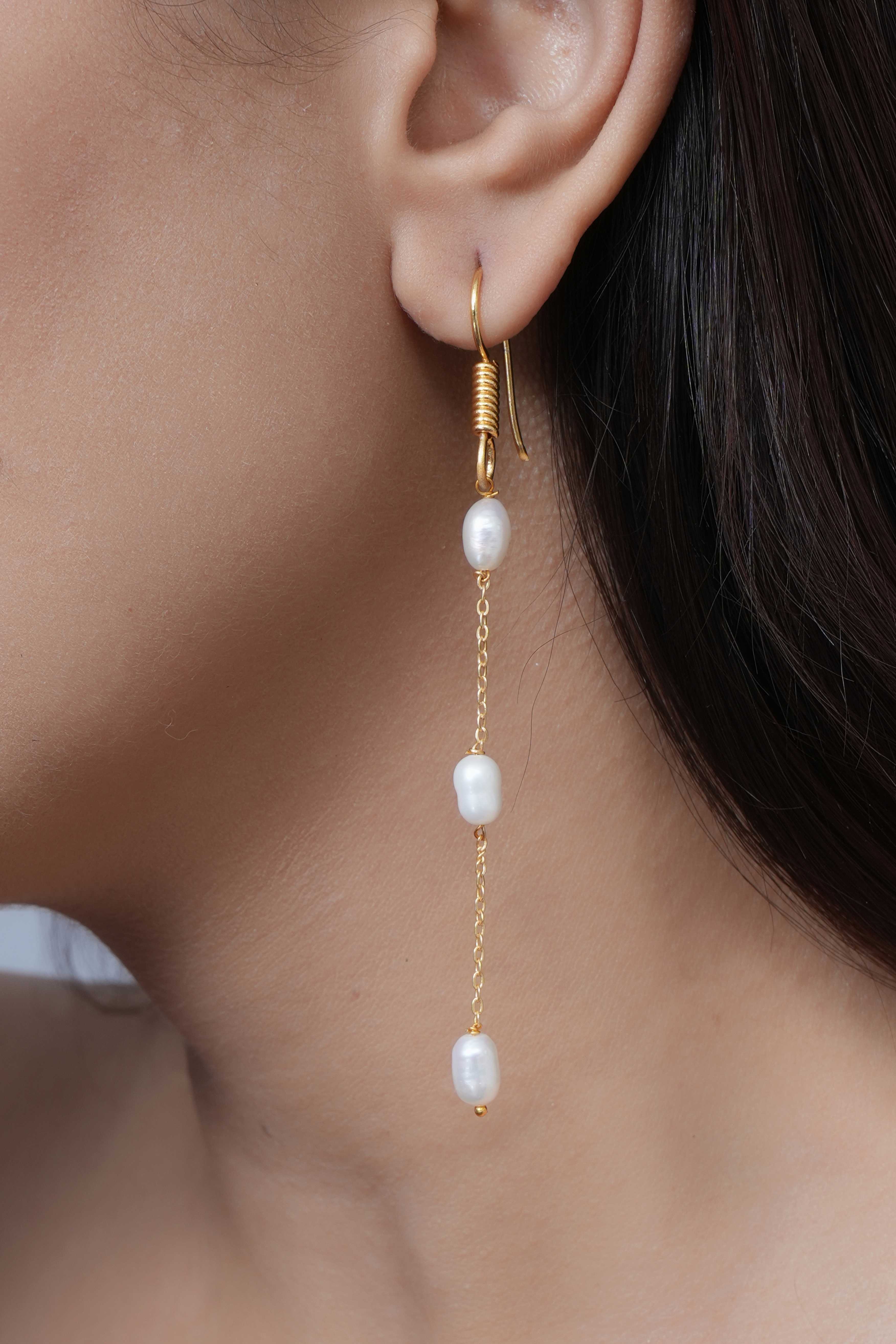 Baroque Pearl Dainty Earrings