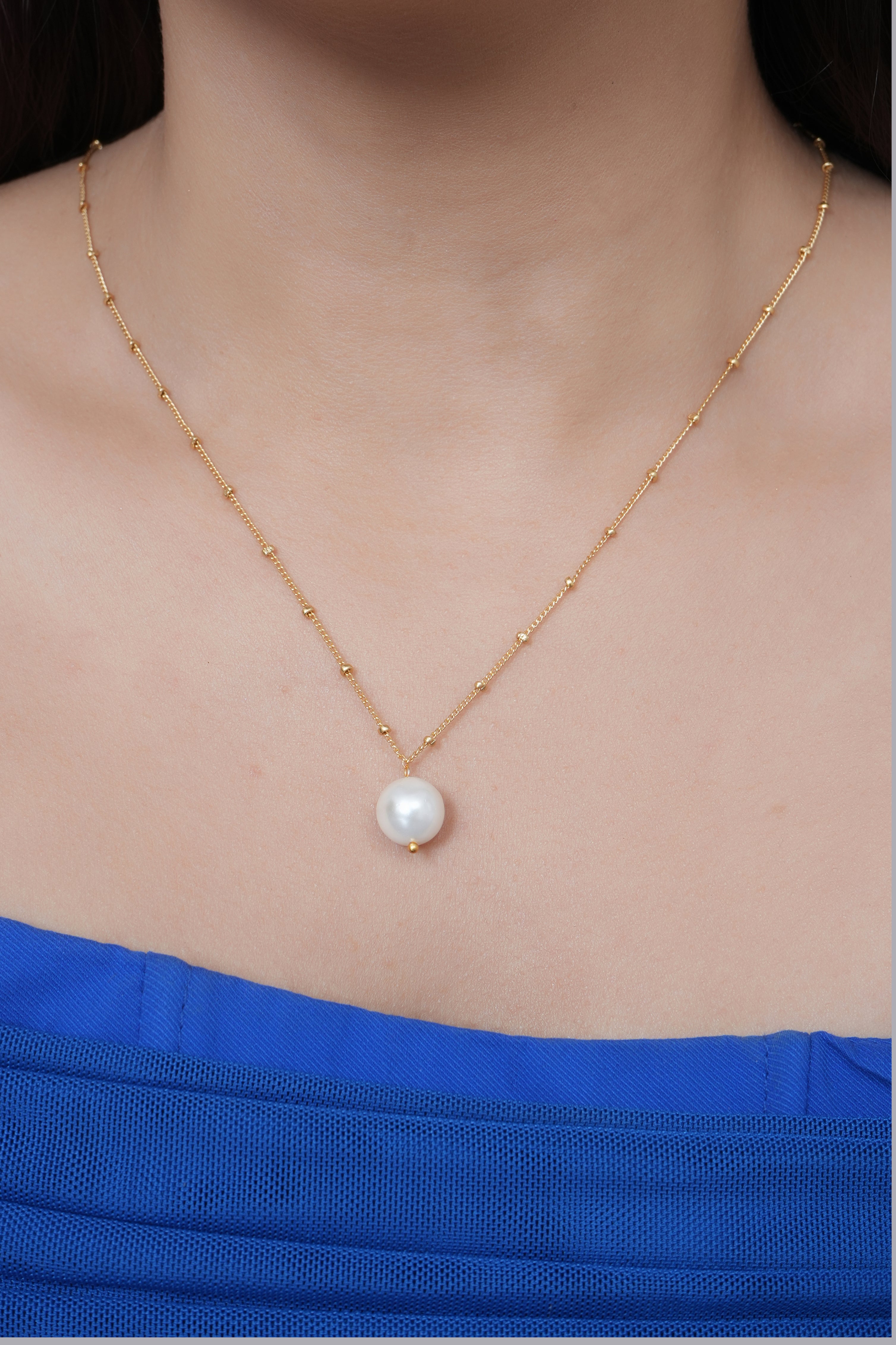 Round Shell Pearl Beaded Chain Necklace