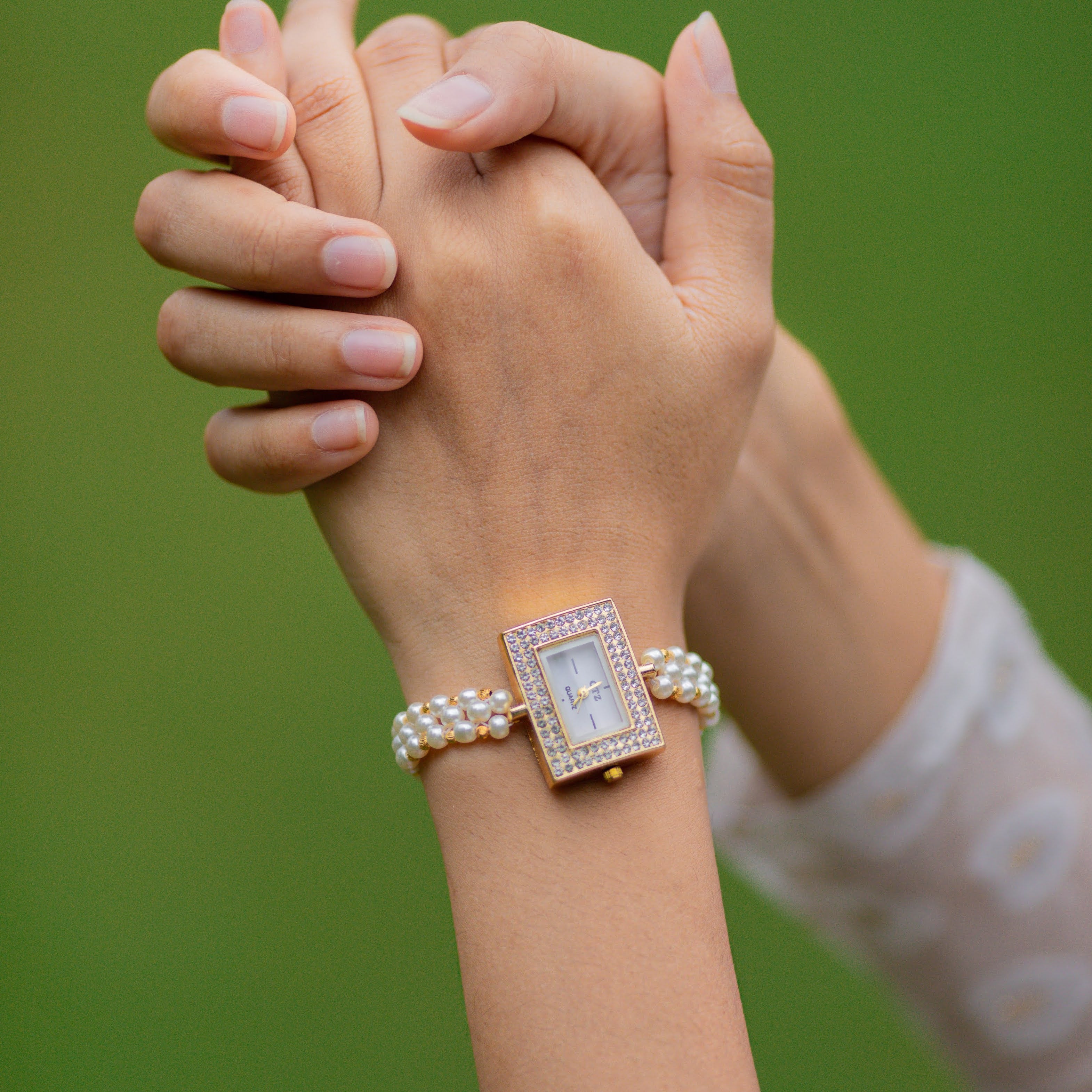 Premium Pearl Beaded Wrist Watch