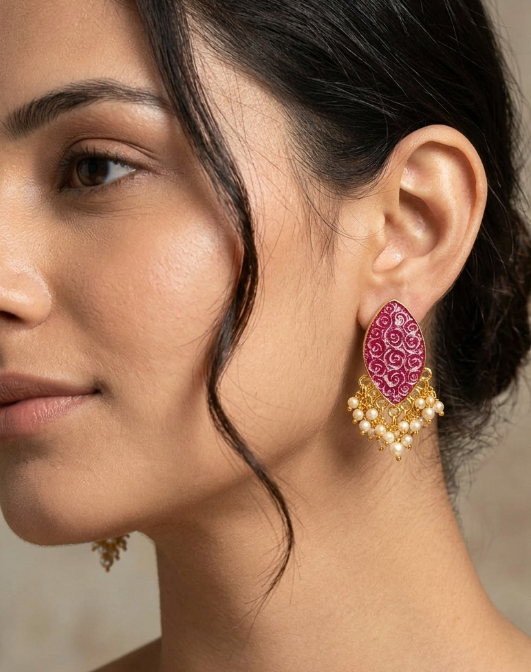 Oval Carving Stud Earrings