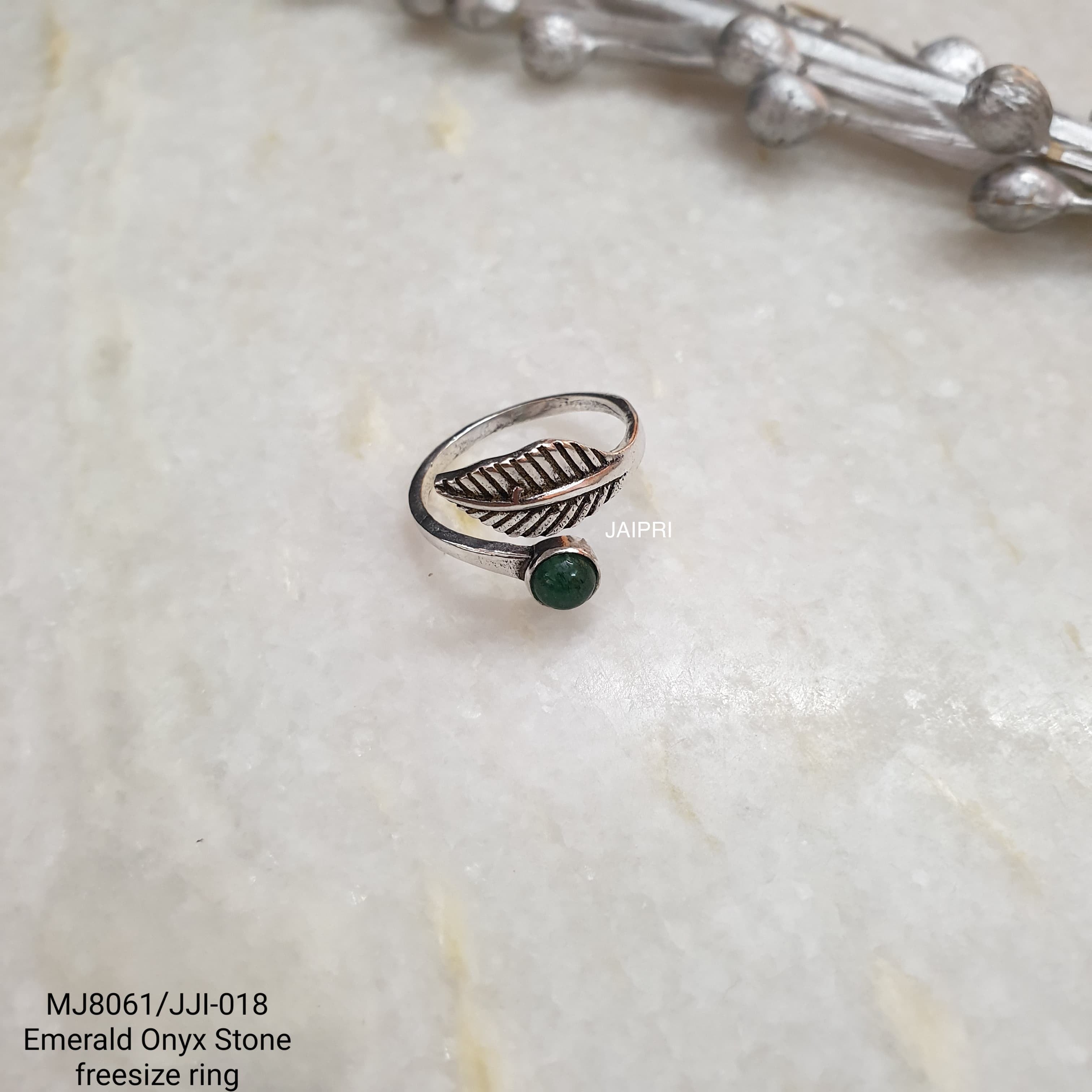 Emerald Onyx Stone Leaf Design Freesize Ring