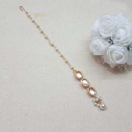 Oval Kundan Pearl Maang Tikka