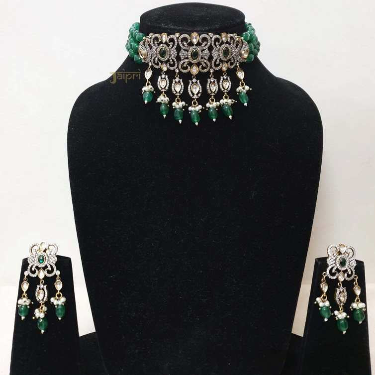 Beautiful Floral Design & Green Stone Beads Necklace With Earrings