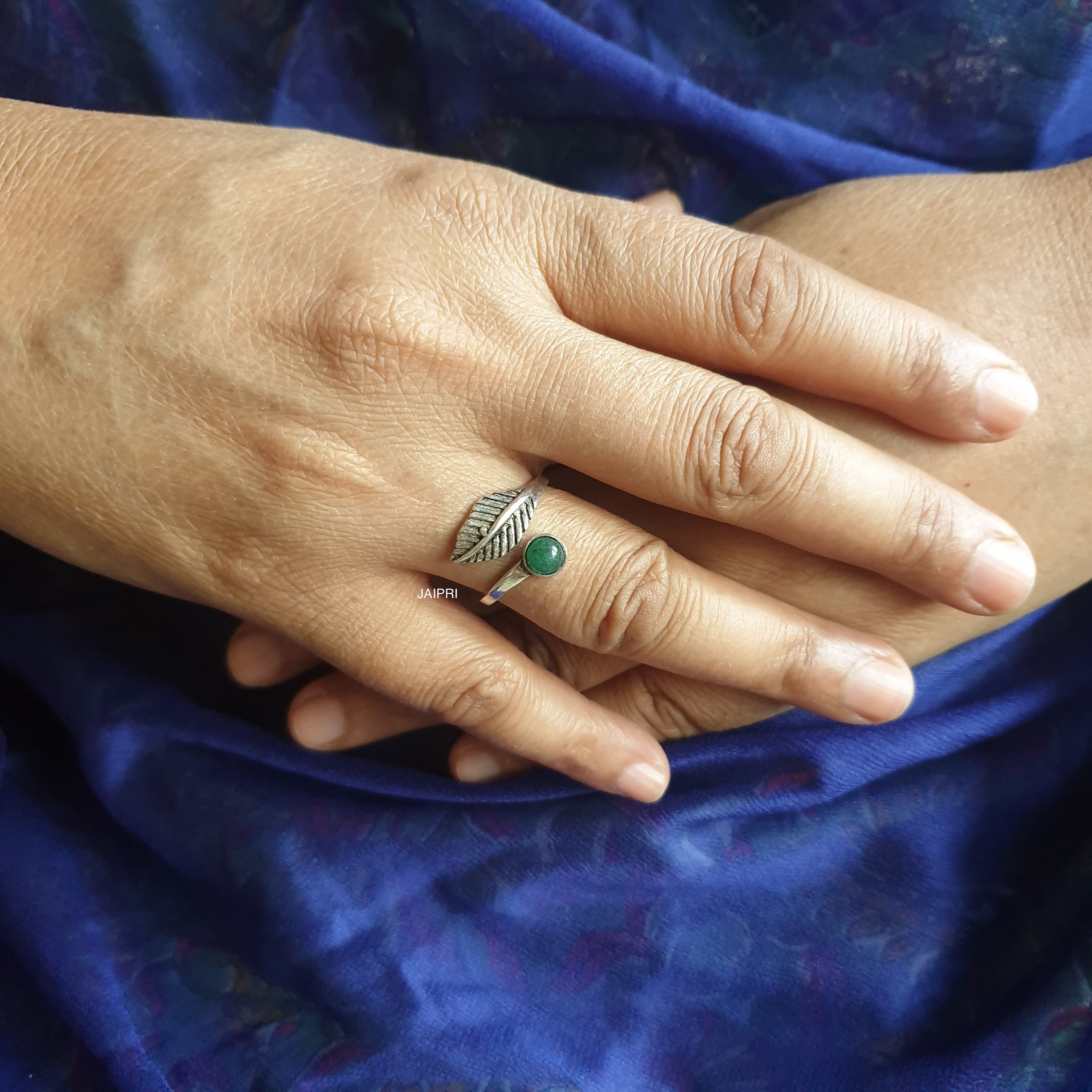 Emerald Onyx Stone Leaf Design Freesize Ring