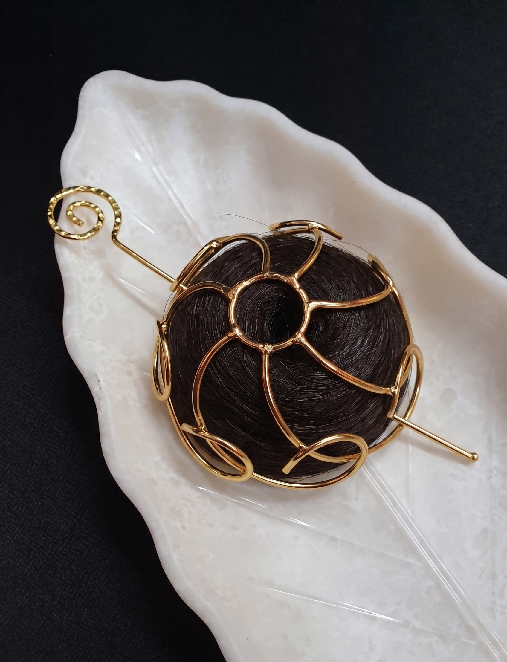 Elegant Gold Bridal Hair Bun Pin