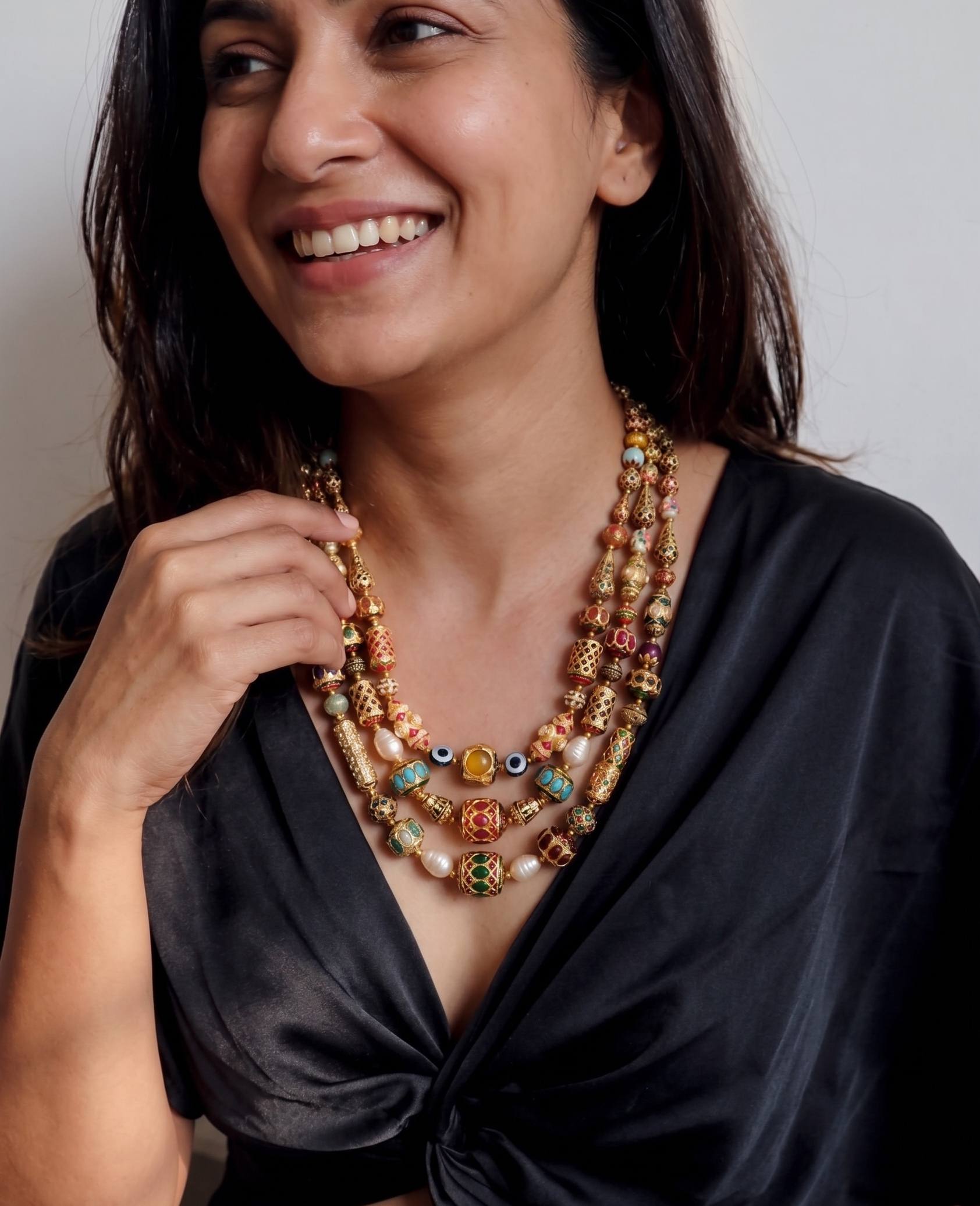 Multilayered Jadau Beads Necklace With Earrings