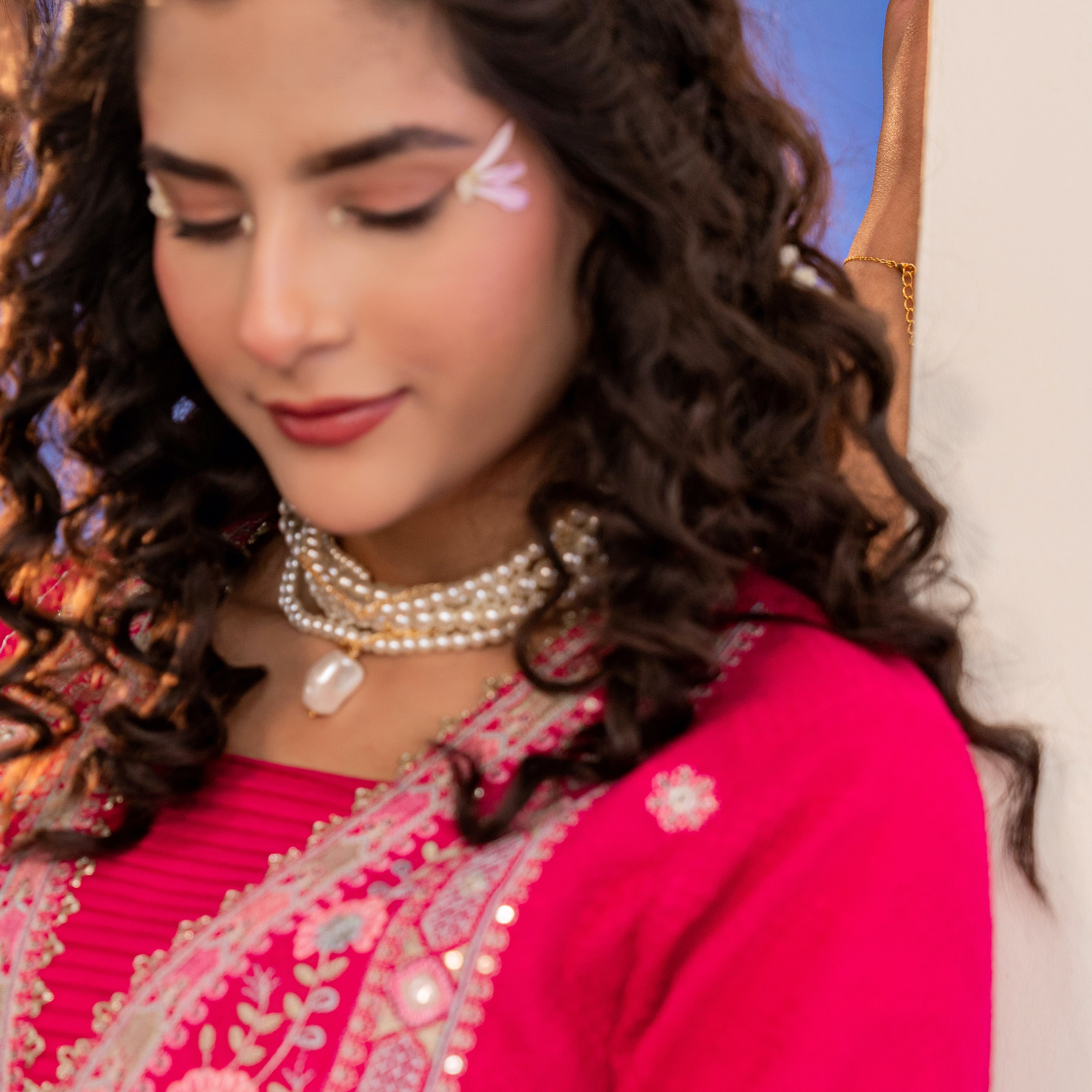 Multicolor Layered Pearl Choker Necklace