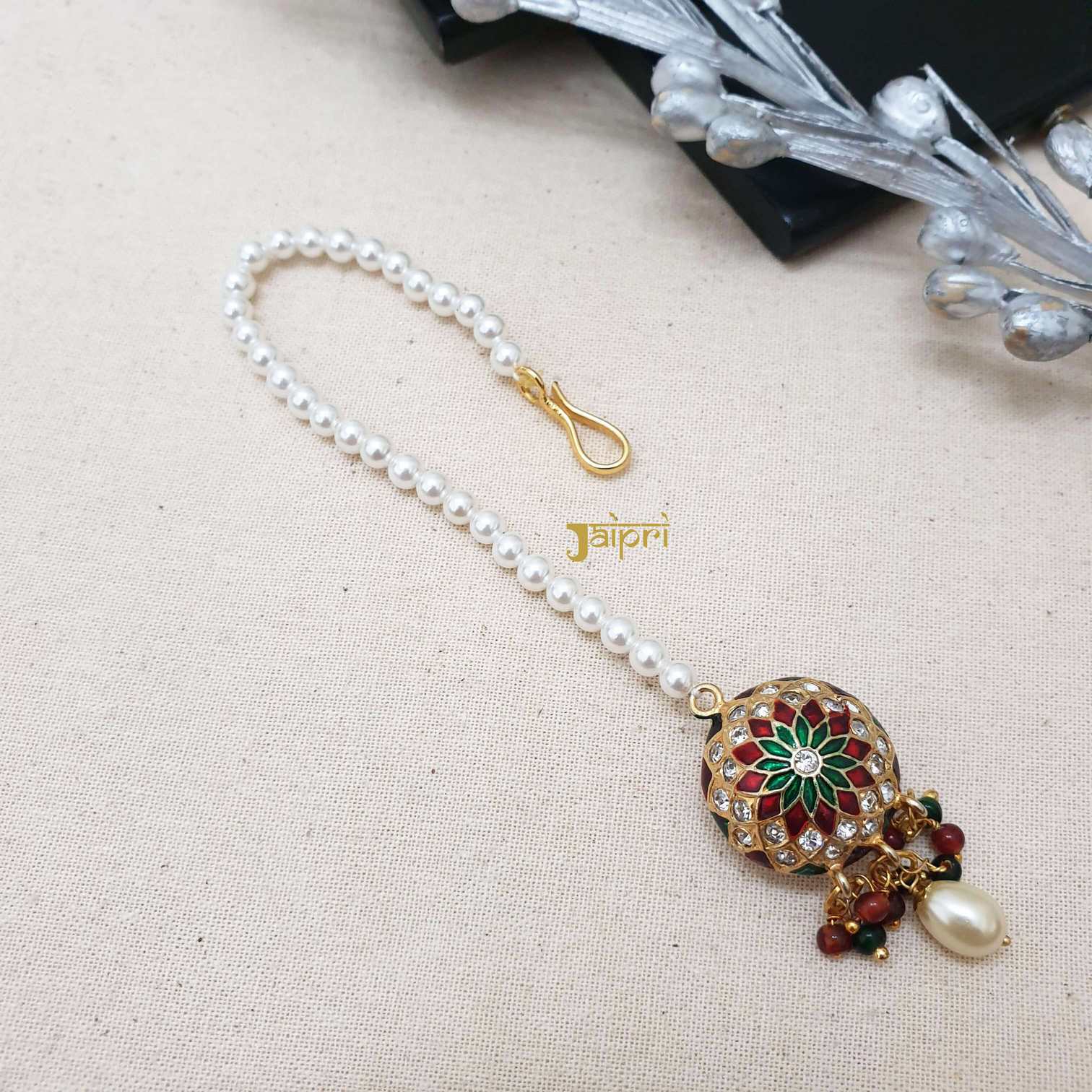 Adorable Floral Design & Pearl Stone Kundan Work Maang Tikka