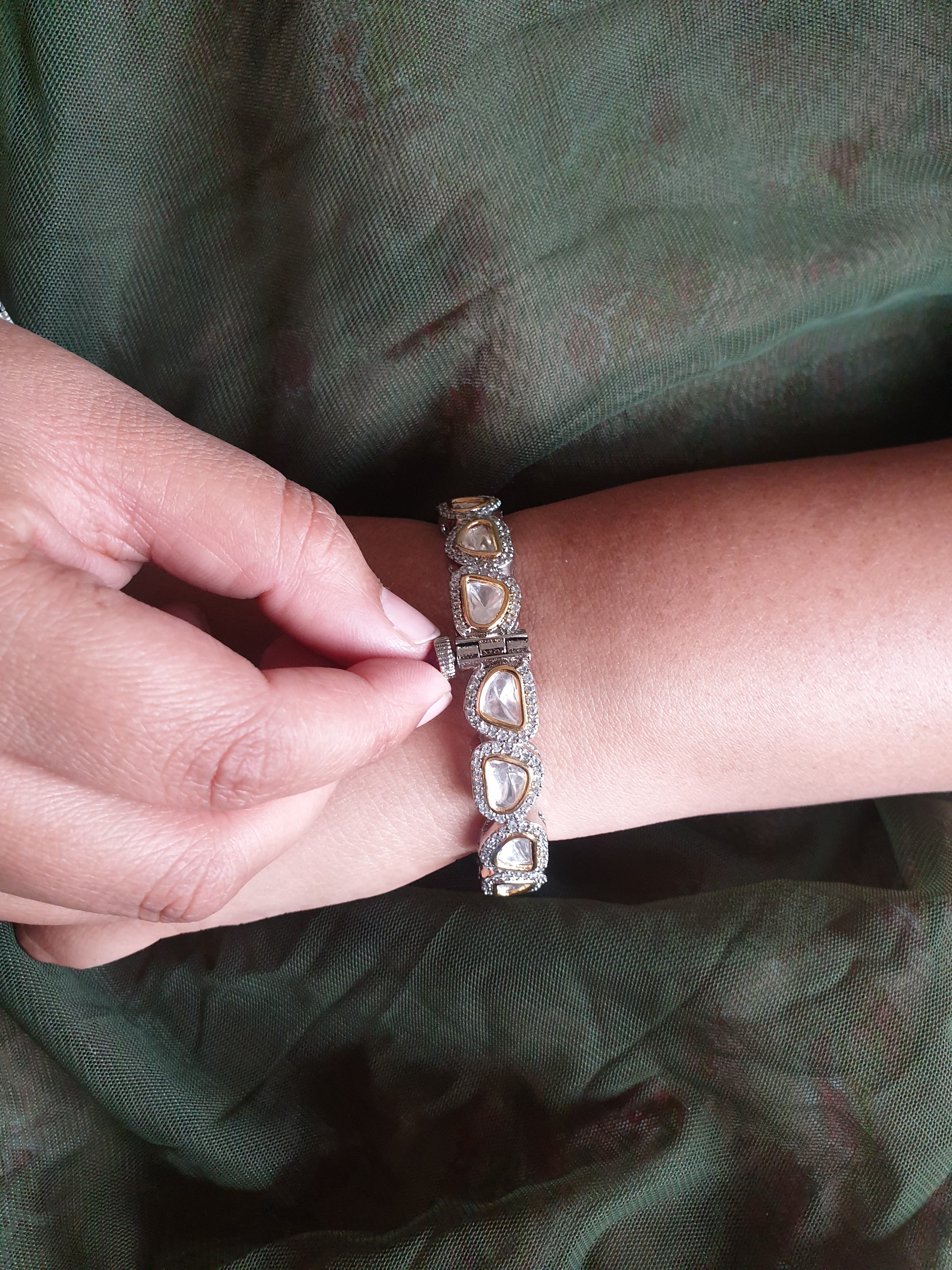 Gold Tone Kundan AD Polki Openable Bangles