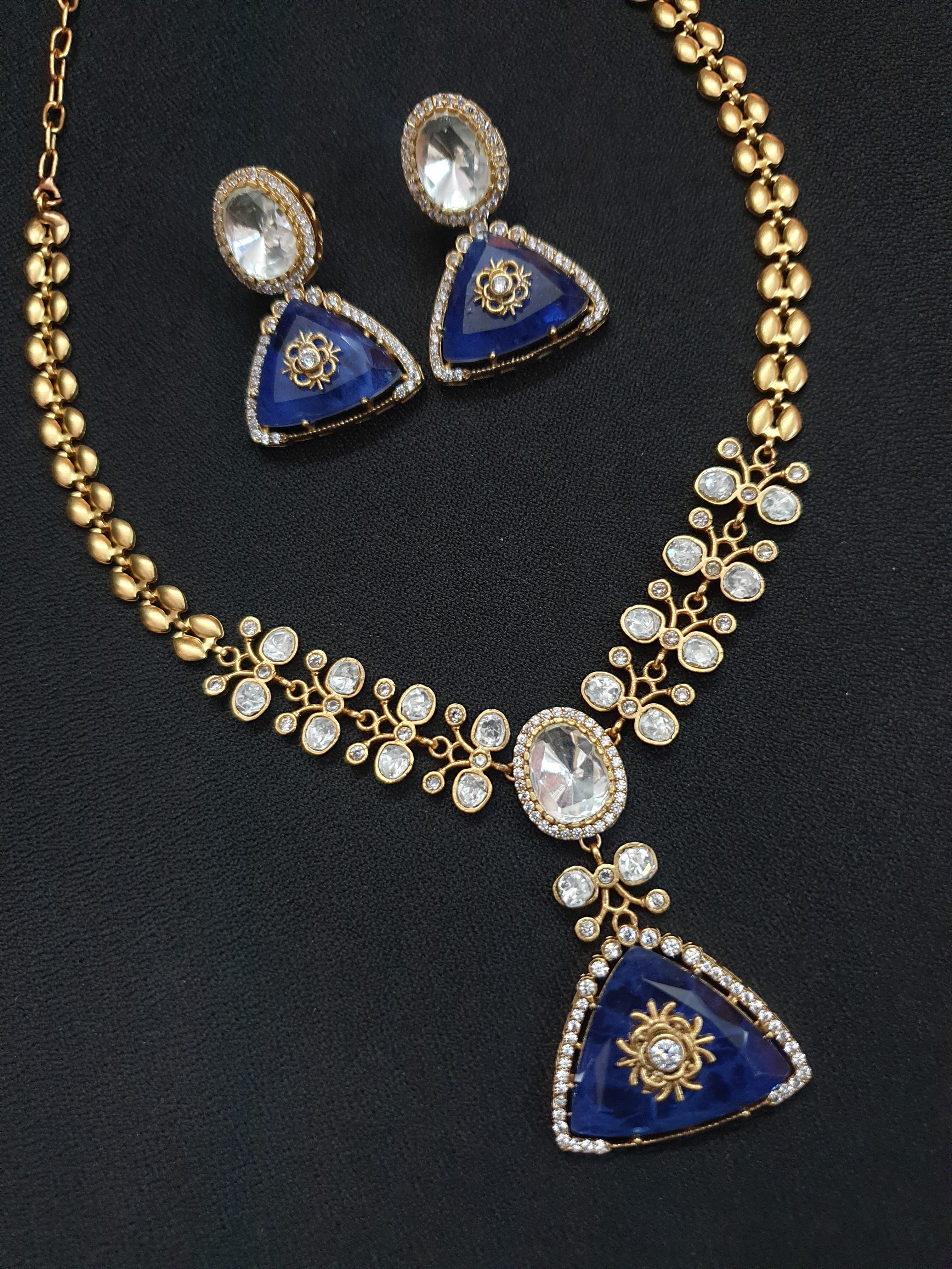 Blue Stone Kundan Delicate Chain Necklace Set